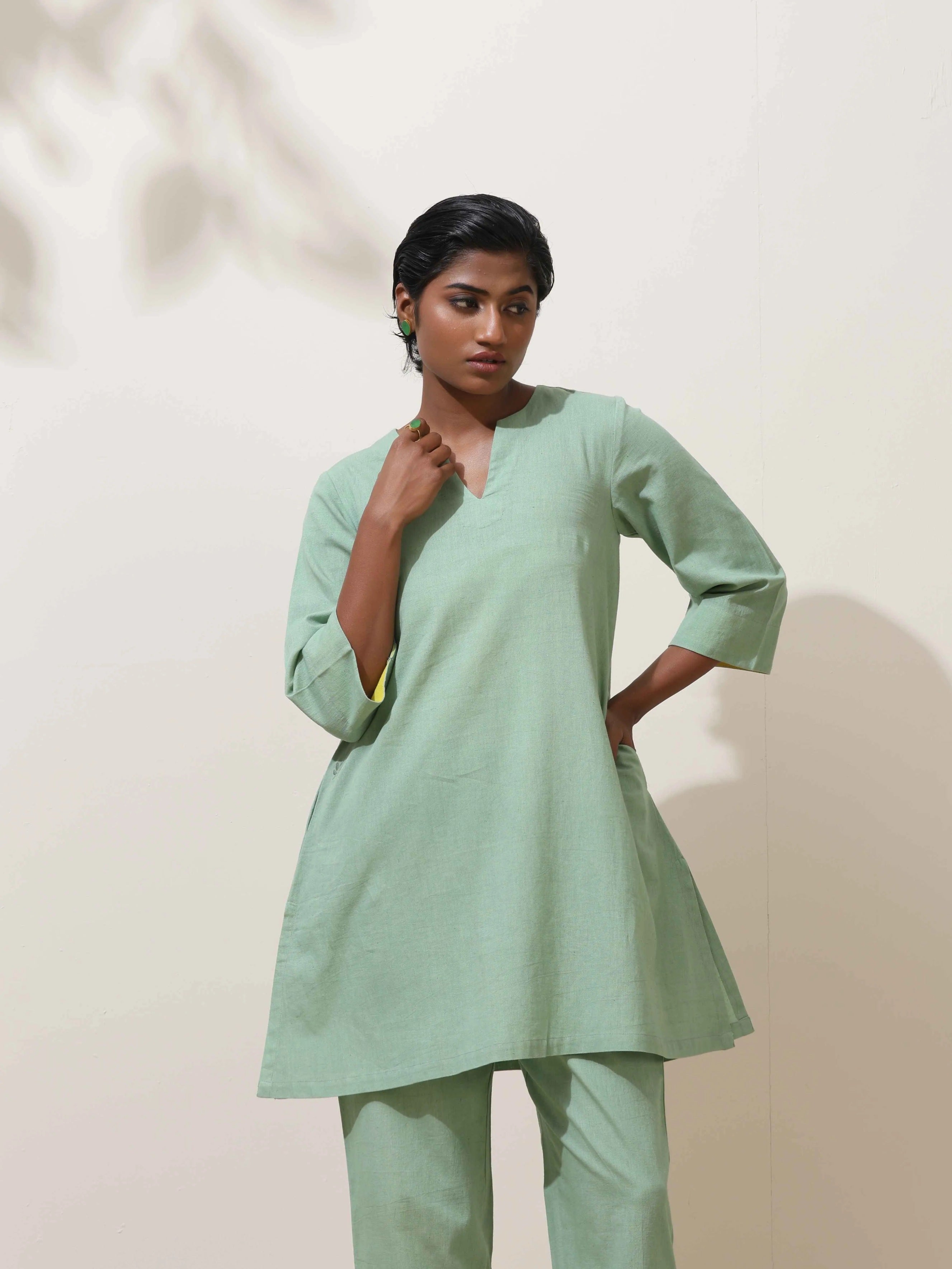 trueBrowns Mint Green Cotton Linen Kurta Co-Ord Set