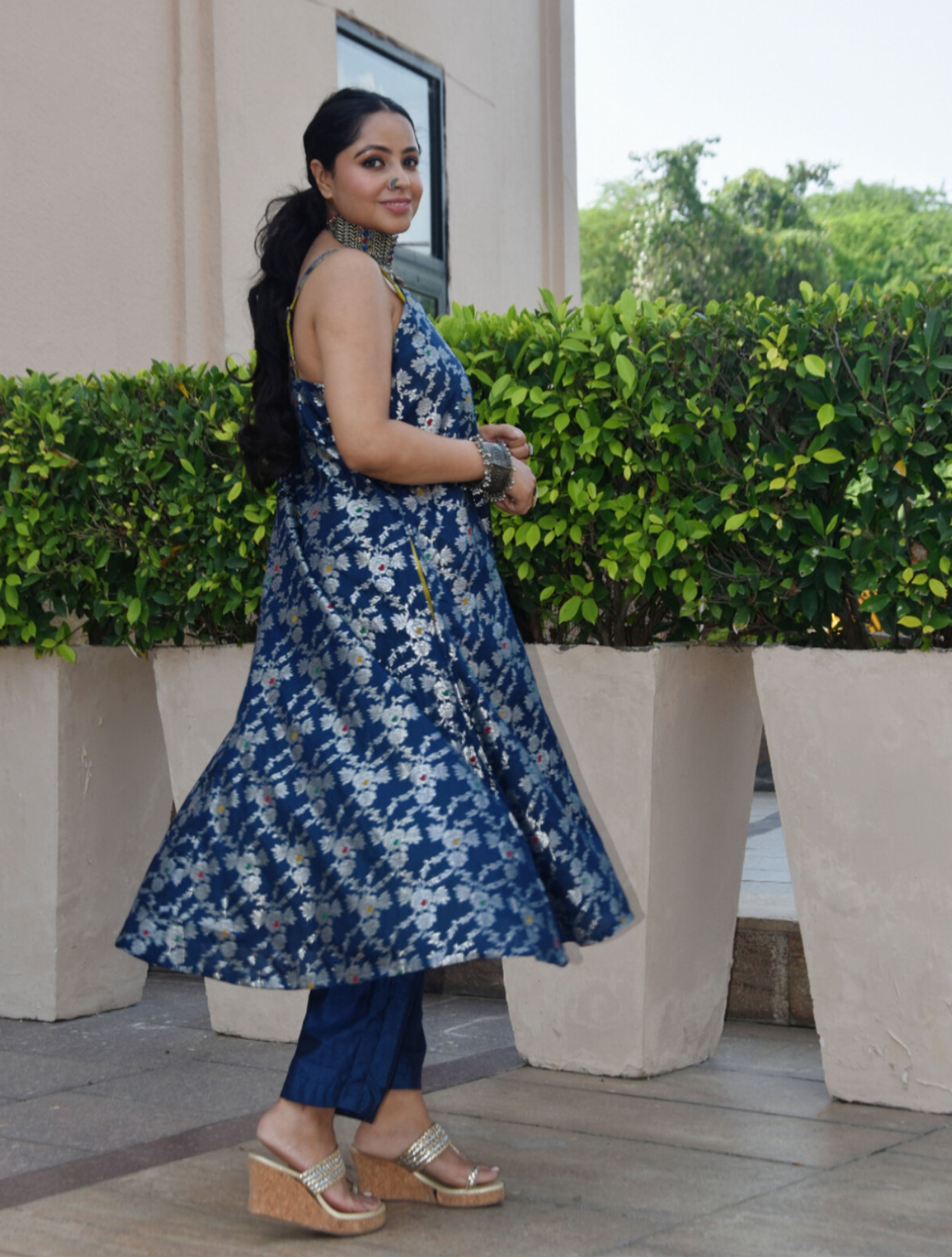 trueBrowns Blue Brocade Straight High-Slit Kurta Co-ord Set