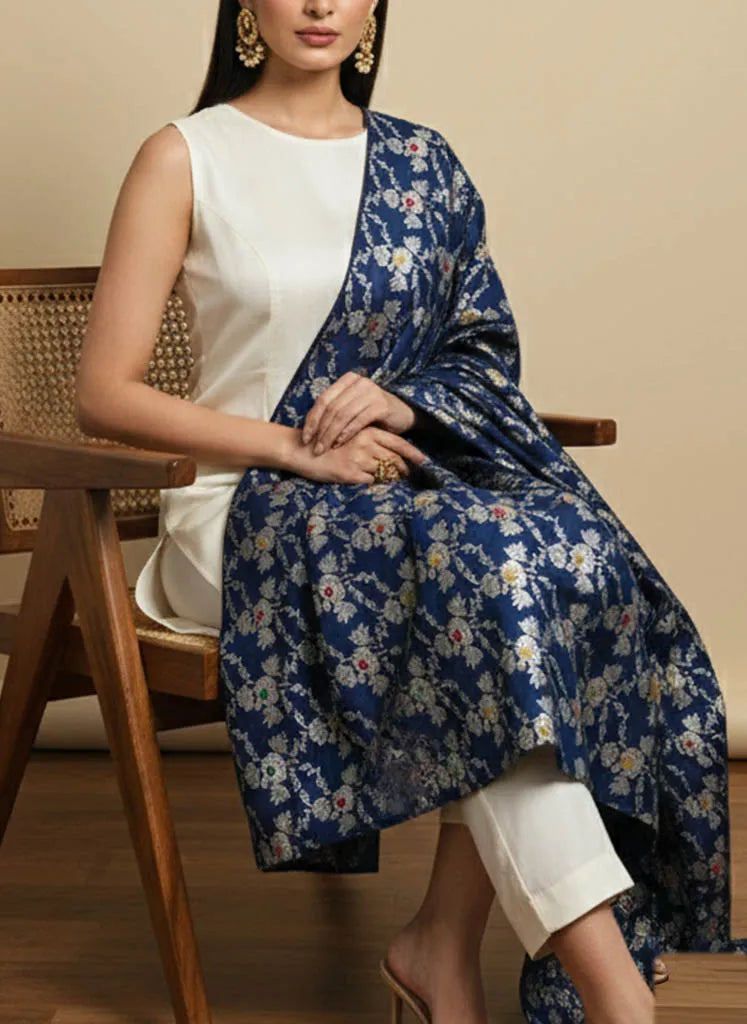 trueBrowns Blue Rose Brocade Dupatta