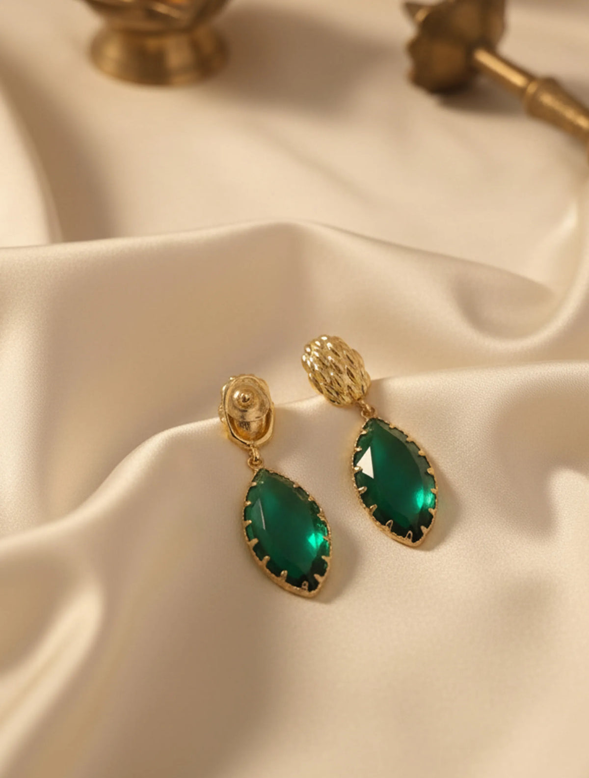 trueBrowns Green Stone Drop Earrings