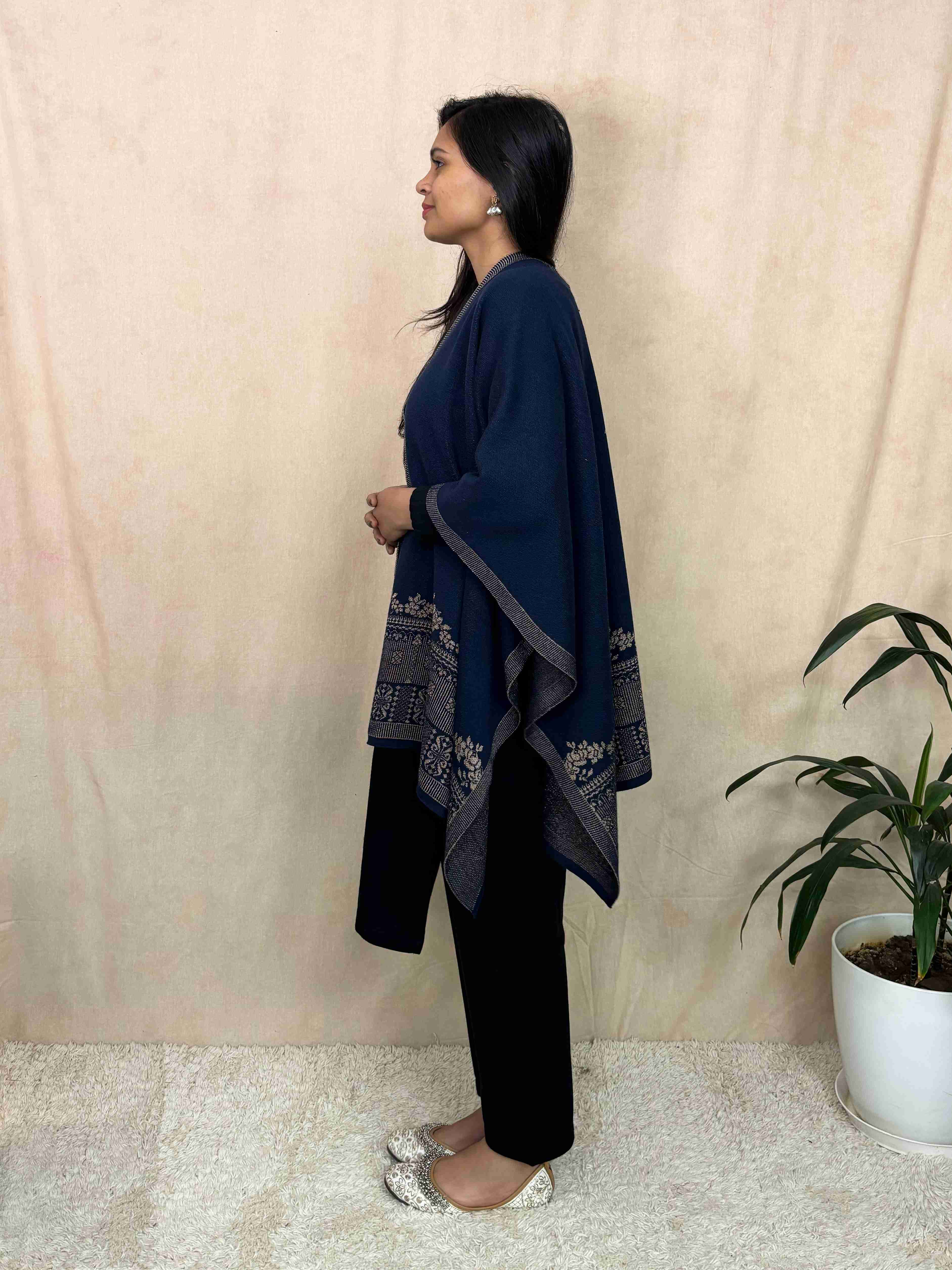 trueBrowns Blue Woollen Kaftan Cape