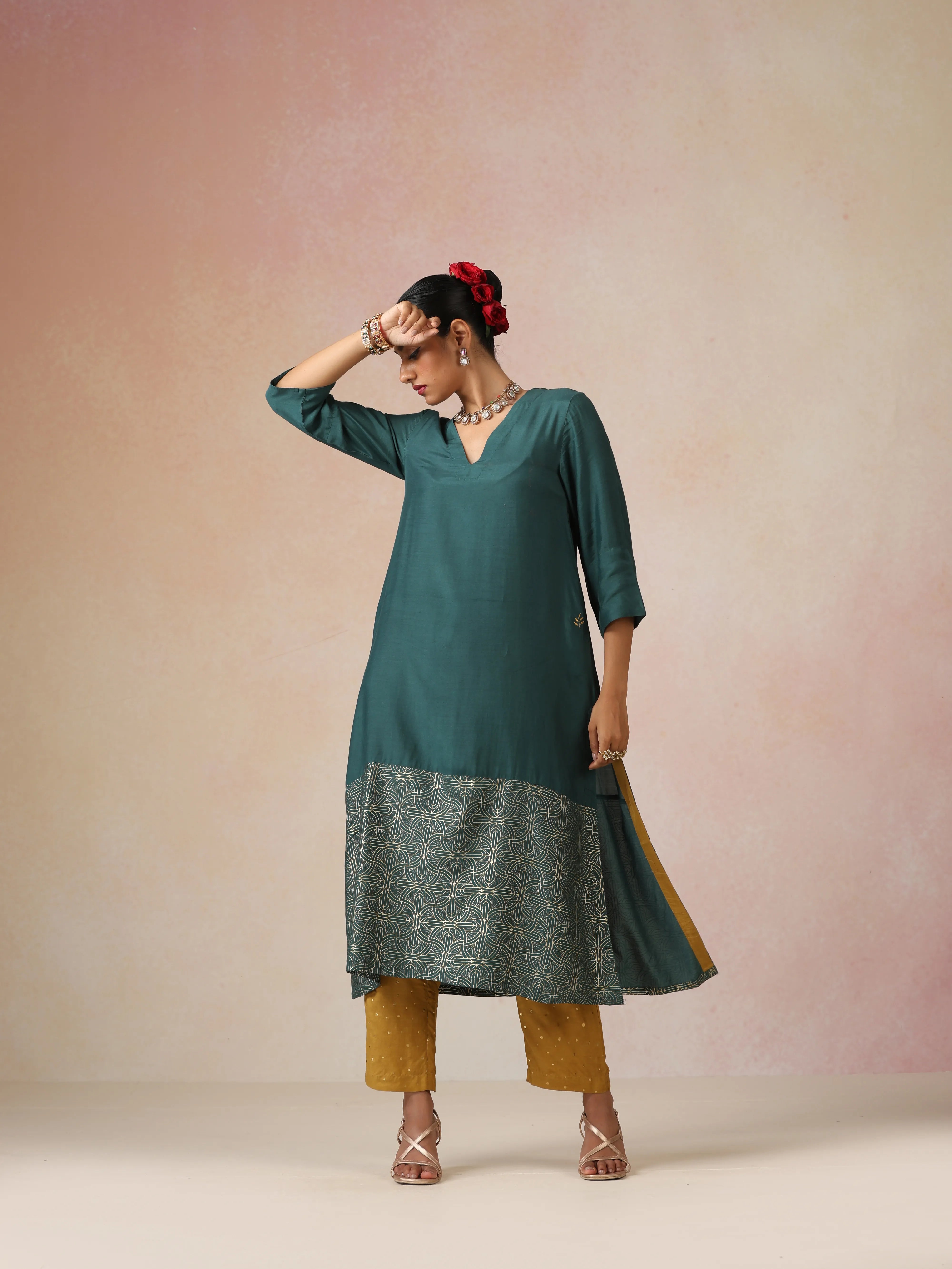 trueBrowns Dark Green Gold Foil Print Muslin Silk Kurta Set