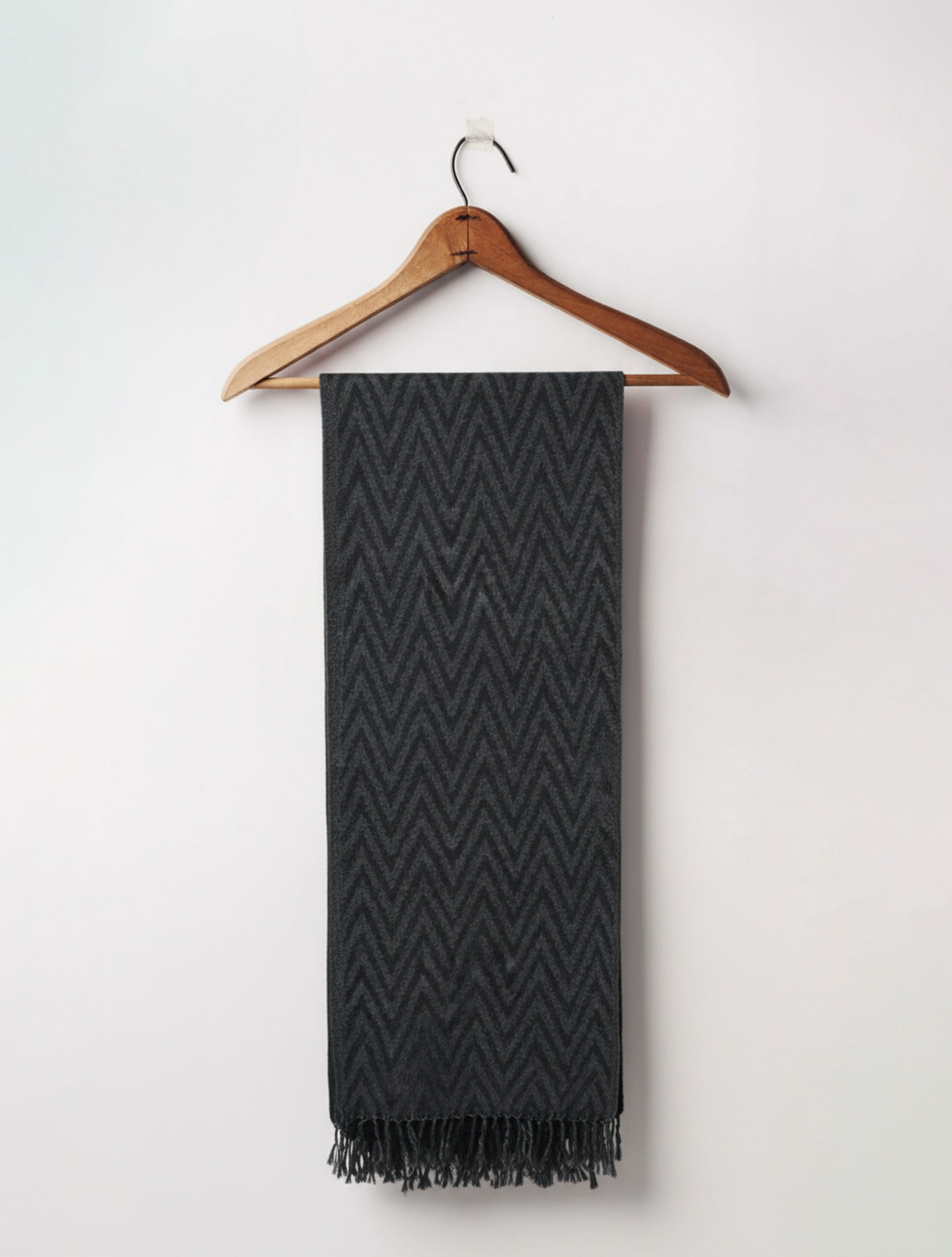 trueBrowns Grey Geometry Woollen Stole