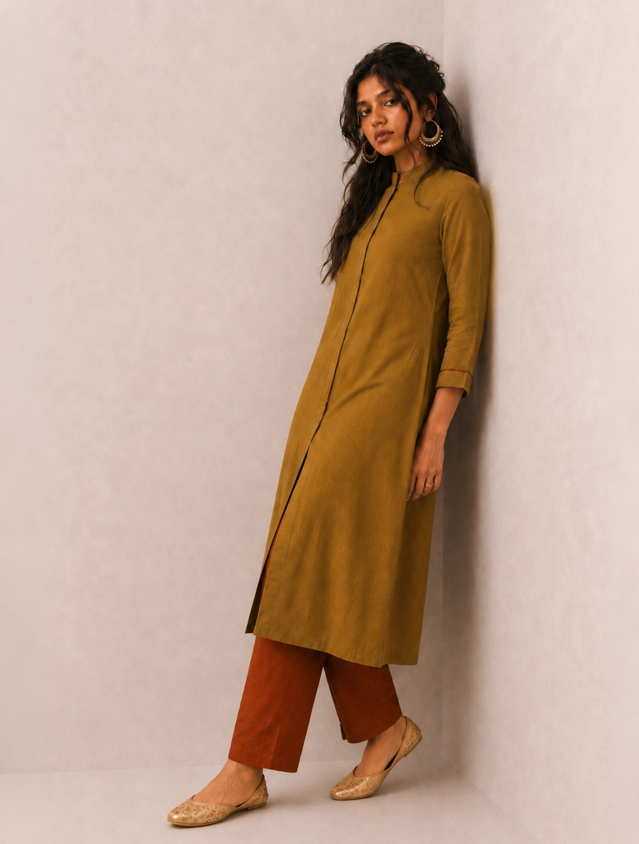 trueBrowns Olive Brown Solid Viscose Kurta Set