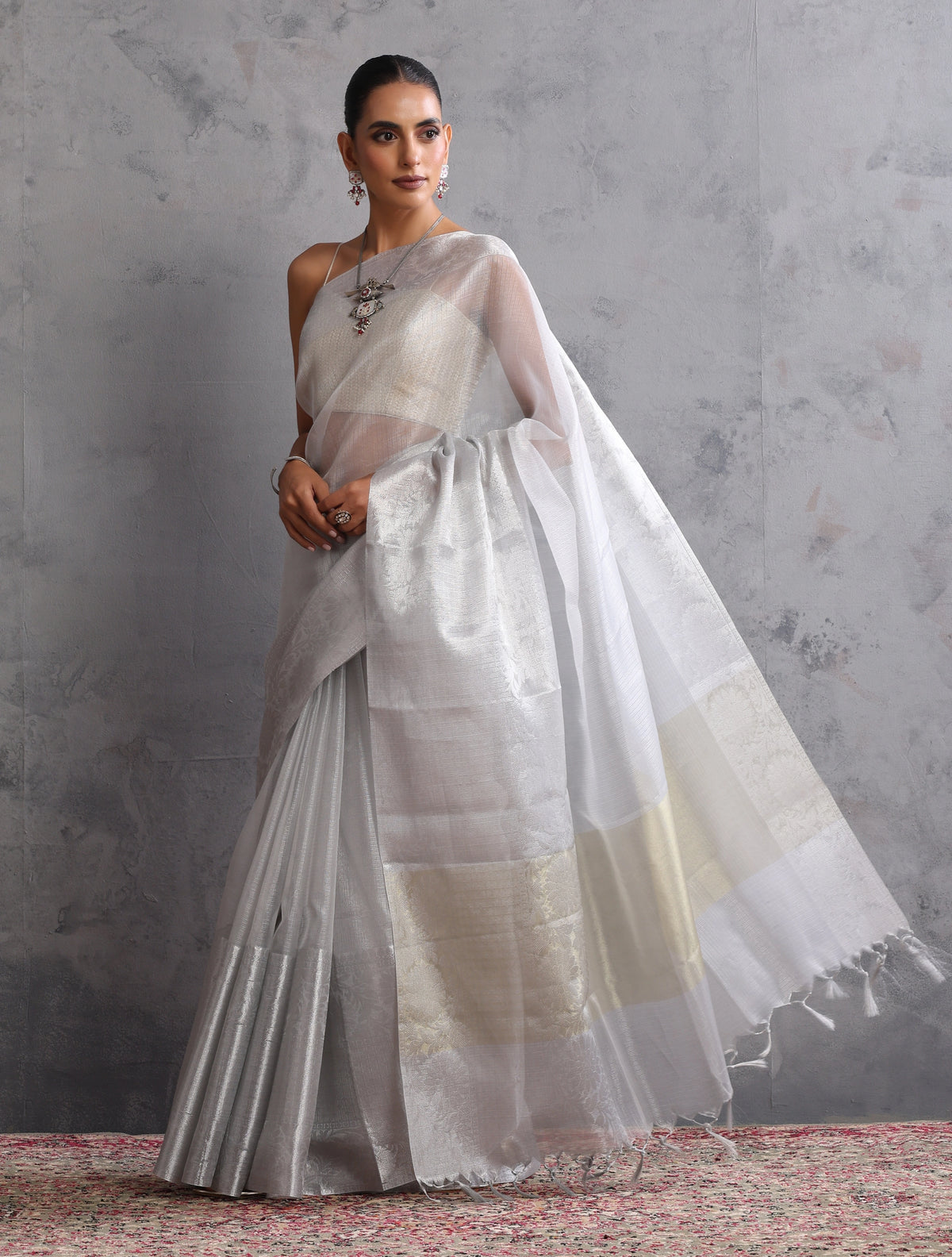trueBrowns Silver Weave Kota Tissue Handloom Saree With Unstitched Blouse