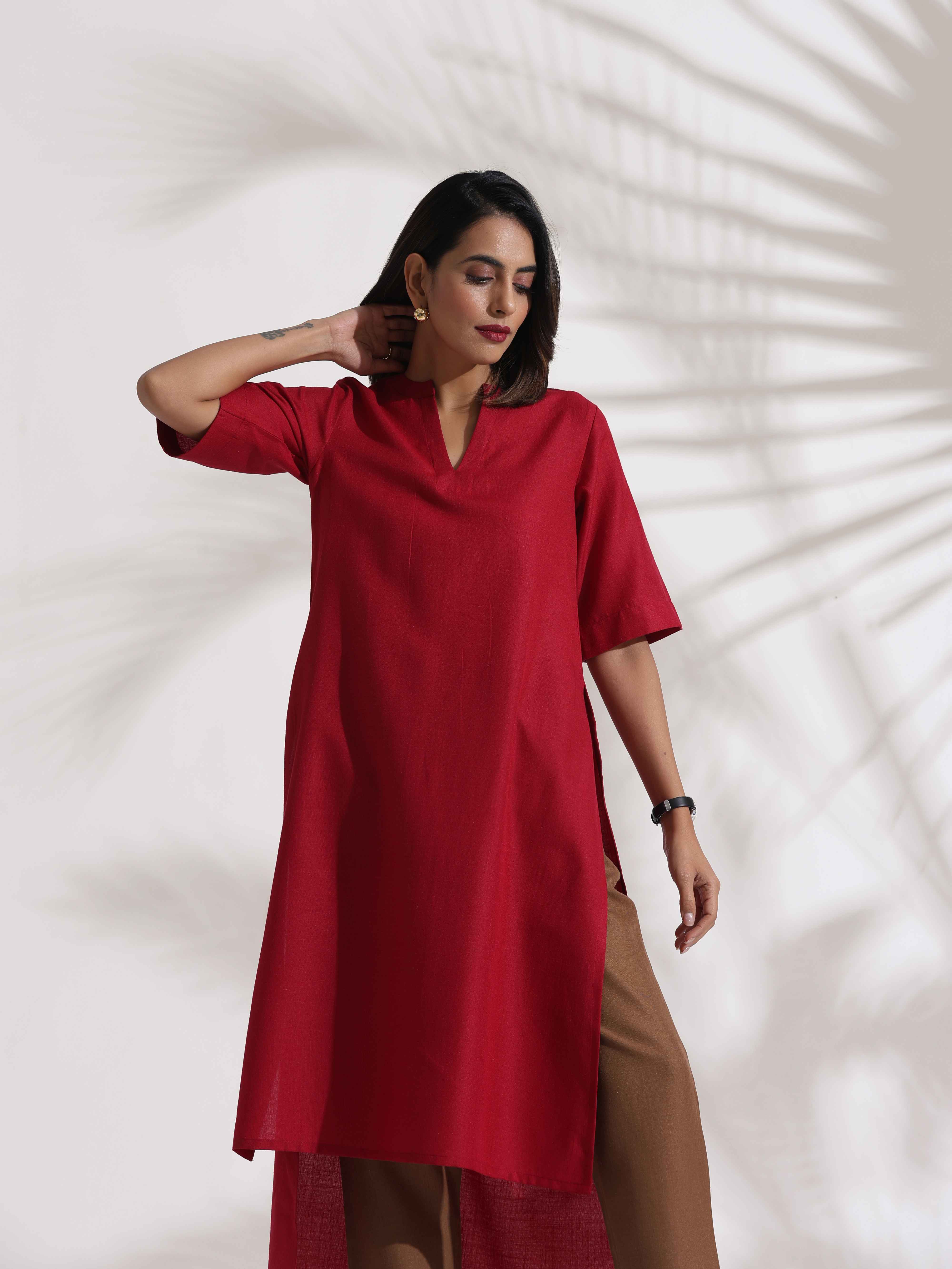 trueBrowns Maroon Slub Highslit Kurta Set