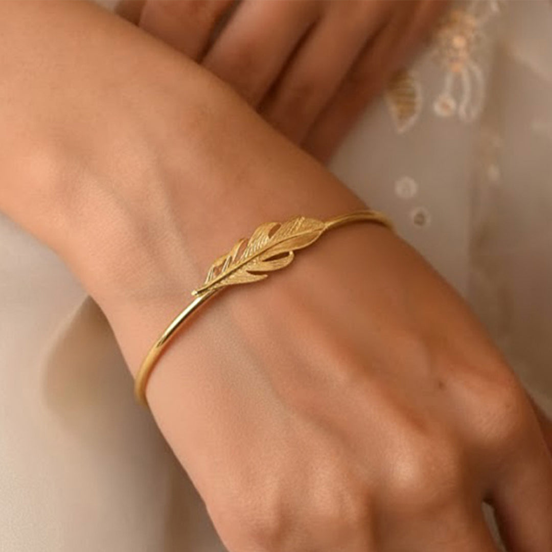 trueBrown Gold Leaf Bracelet