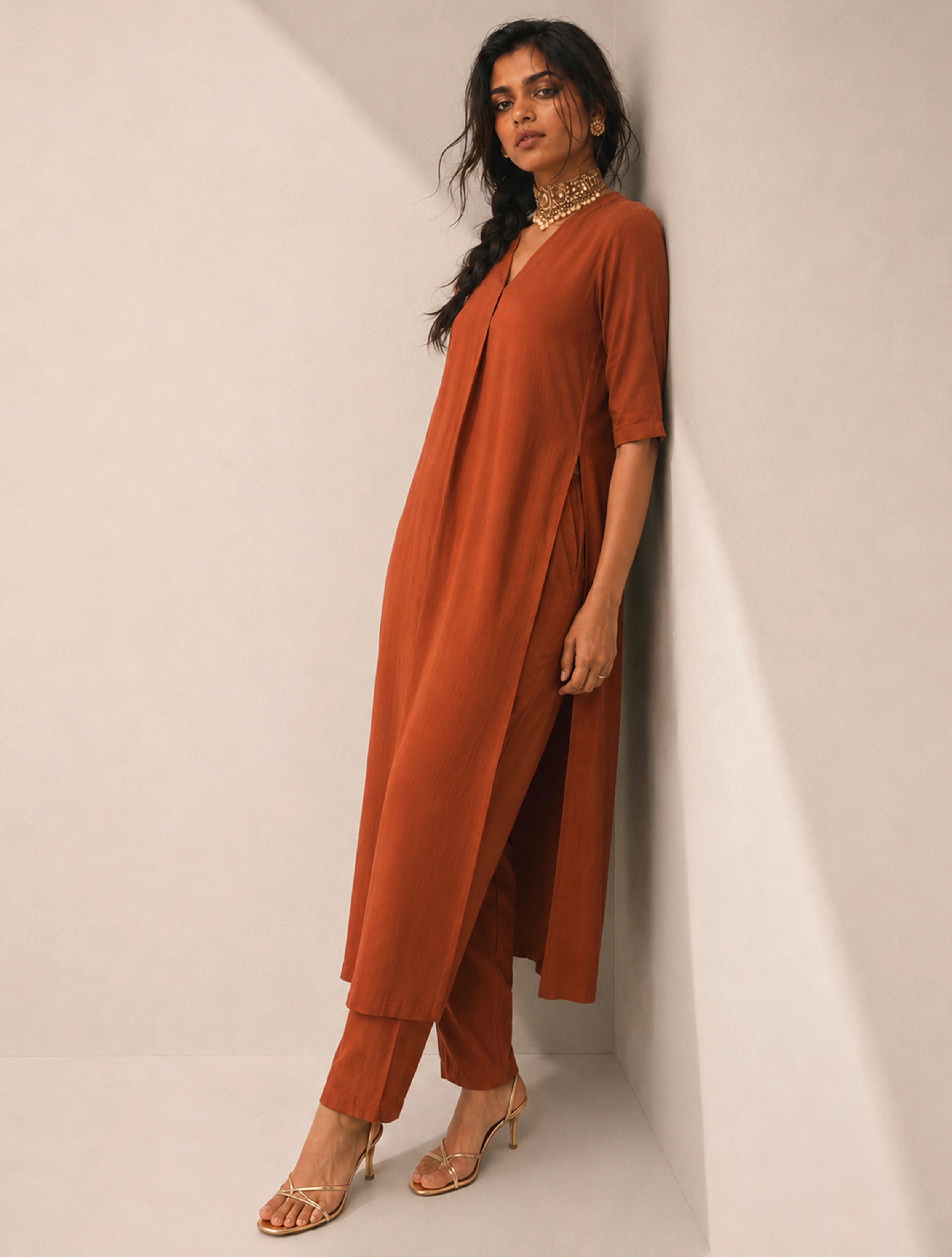 trueBrowns Rust Solid Viscose High-Slit Kurta Set