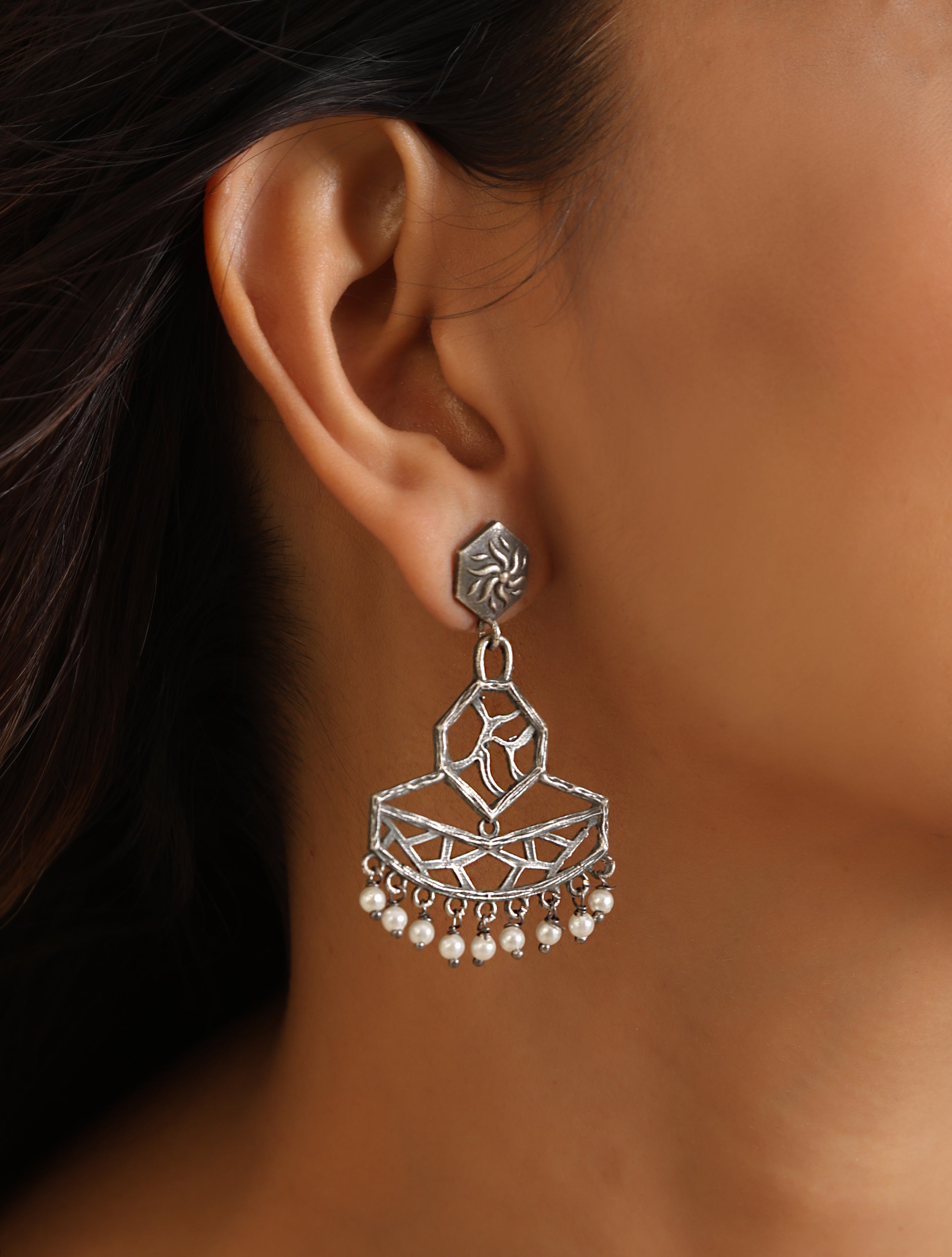 trueBrowns Silver Jaali Earrings