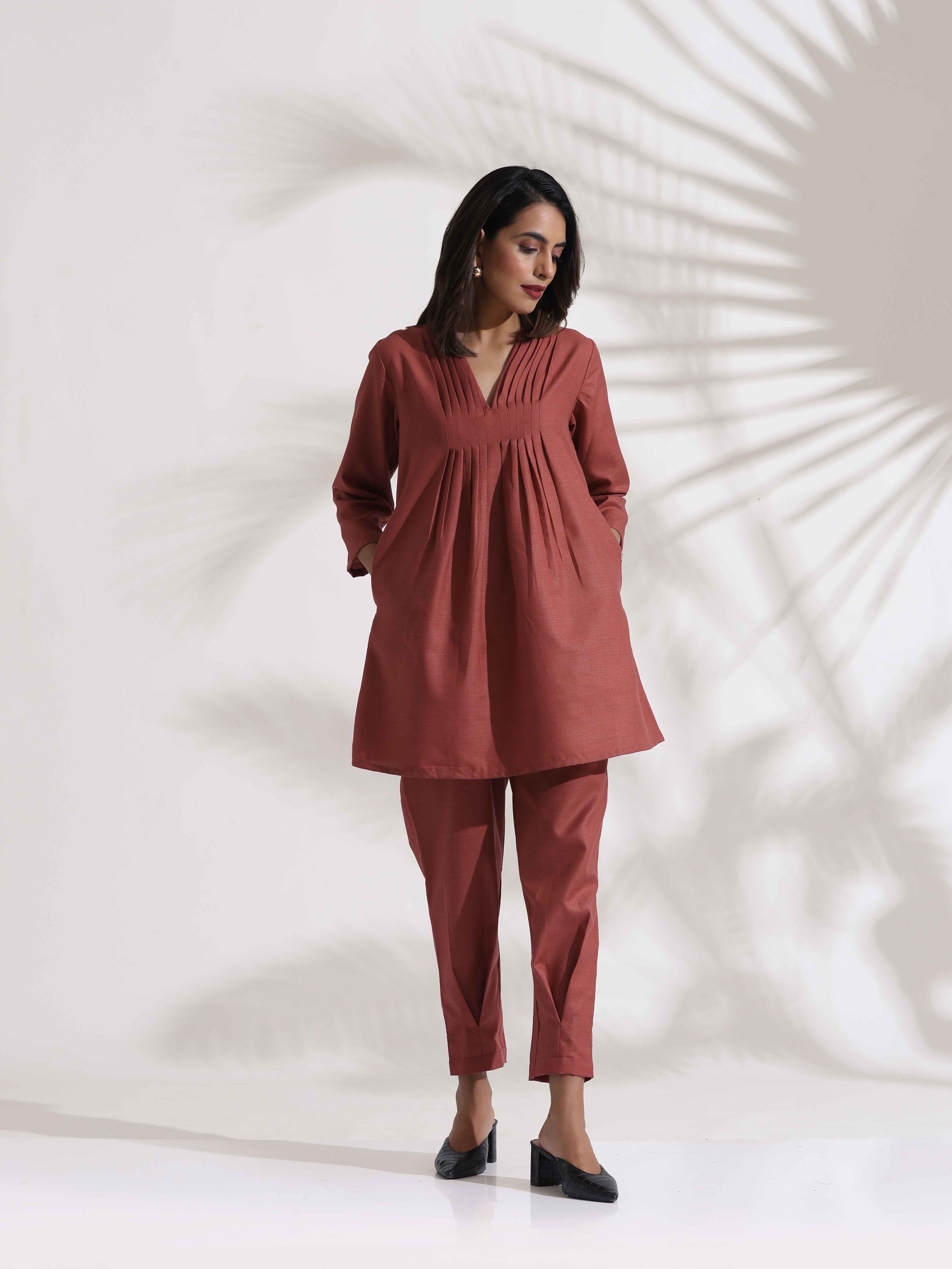 trueBrowns Pink Slub Pleated Co-ord Set