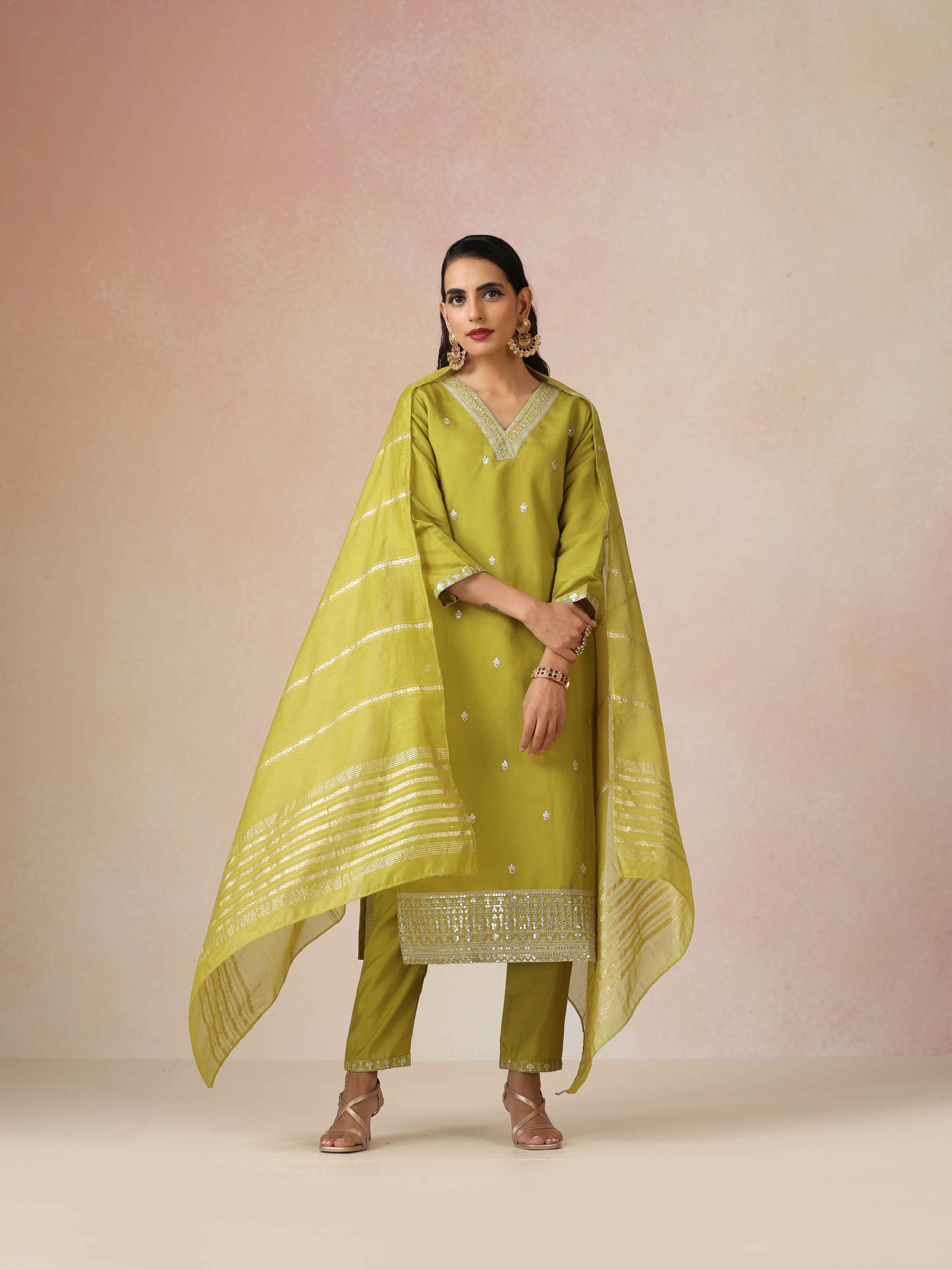 trueBrowns Green Zari Embroidered Straight Kurta 3pc Set