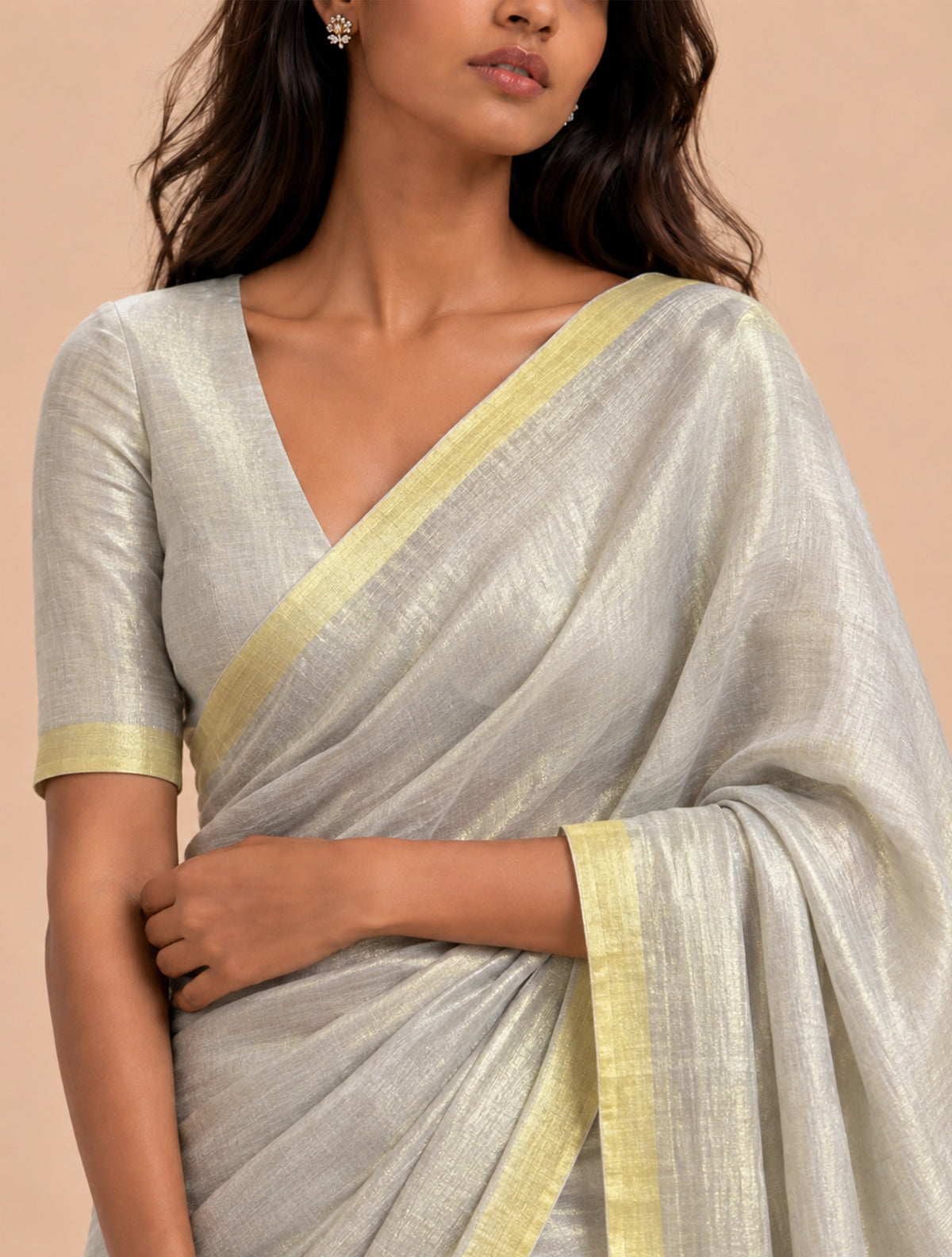 trueBrowns Grey Gold Tissue Silk Linen Handloom Saree With Unstitched Blouse