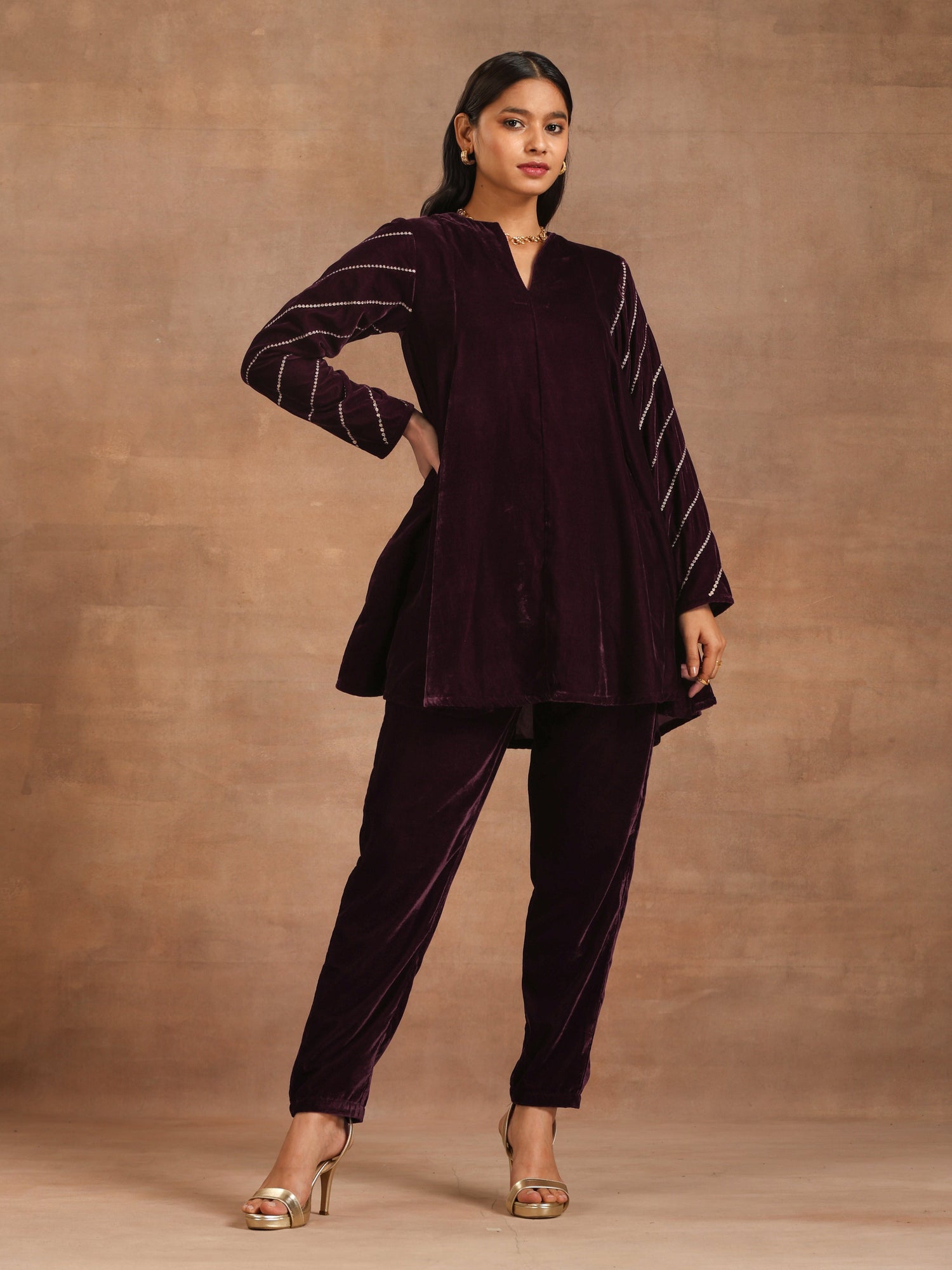 trueBrowns Wine Velvet Sleeve Embroidered Co-ord Set