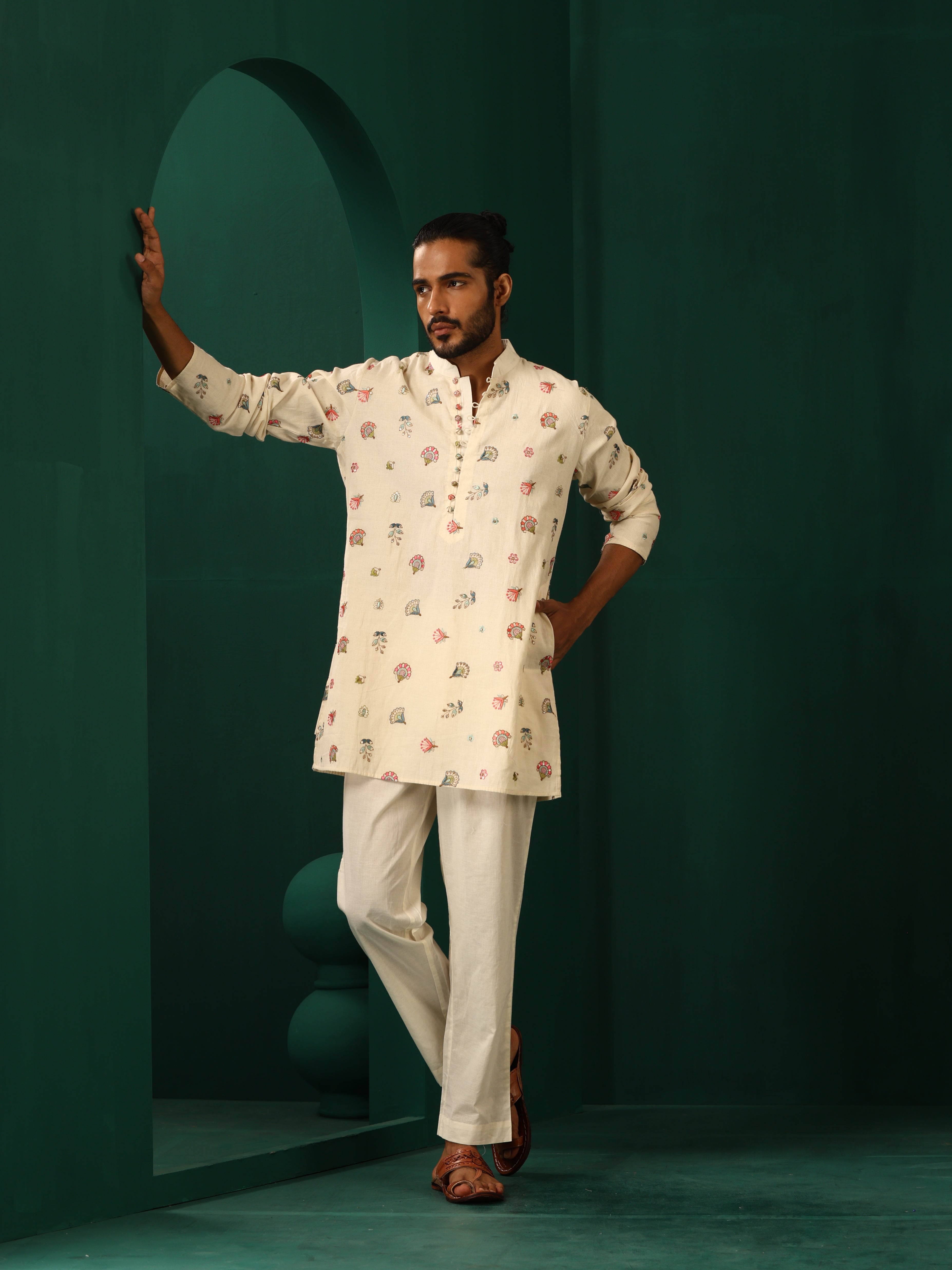 trueBrowns Men Ivory Floral Embroidered Co-ord Set
