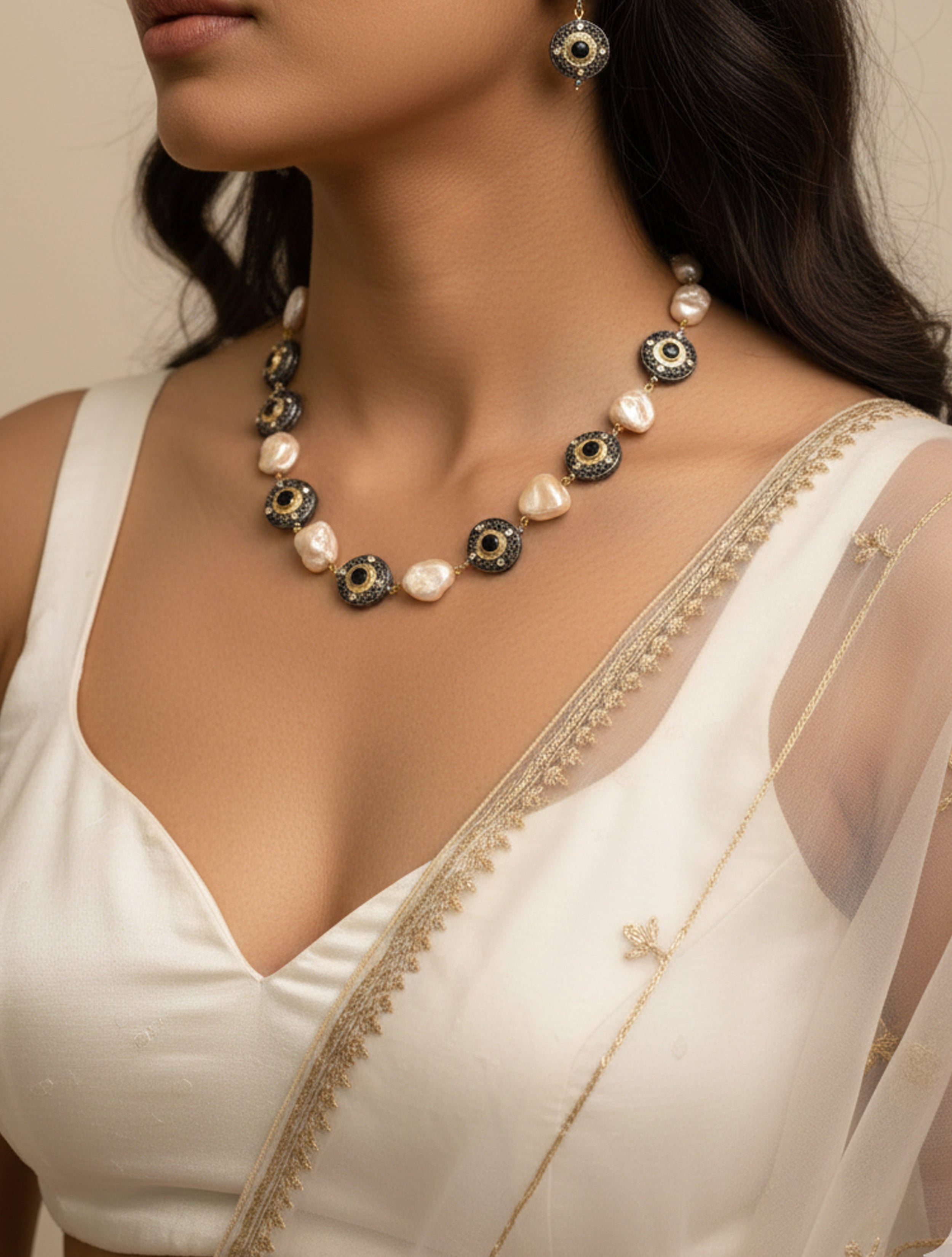 trueBrowns Pearl Noir Fusion Necklace Set