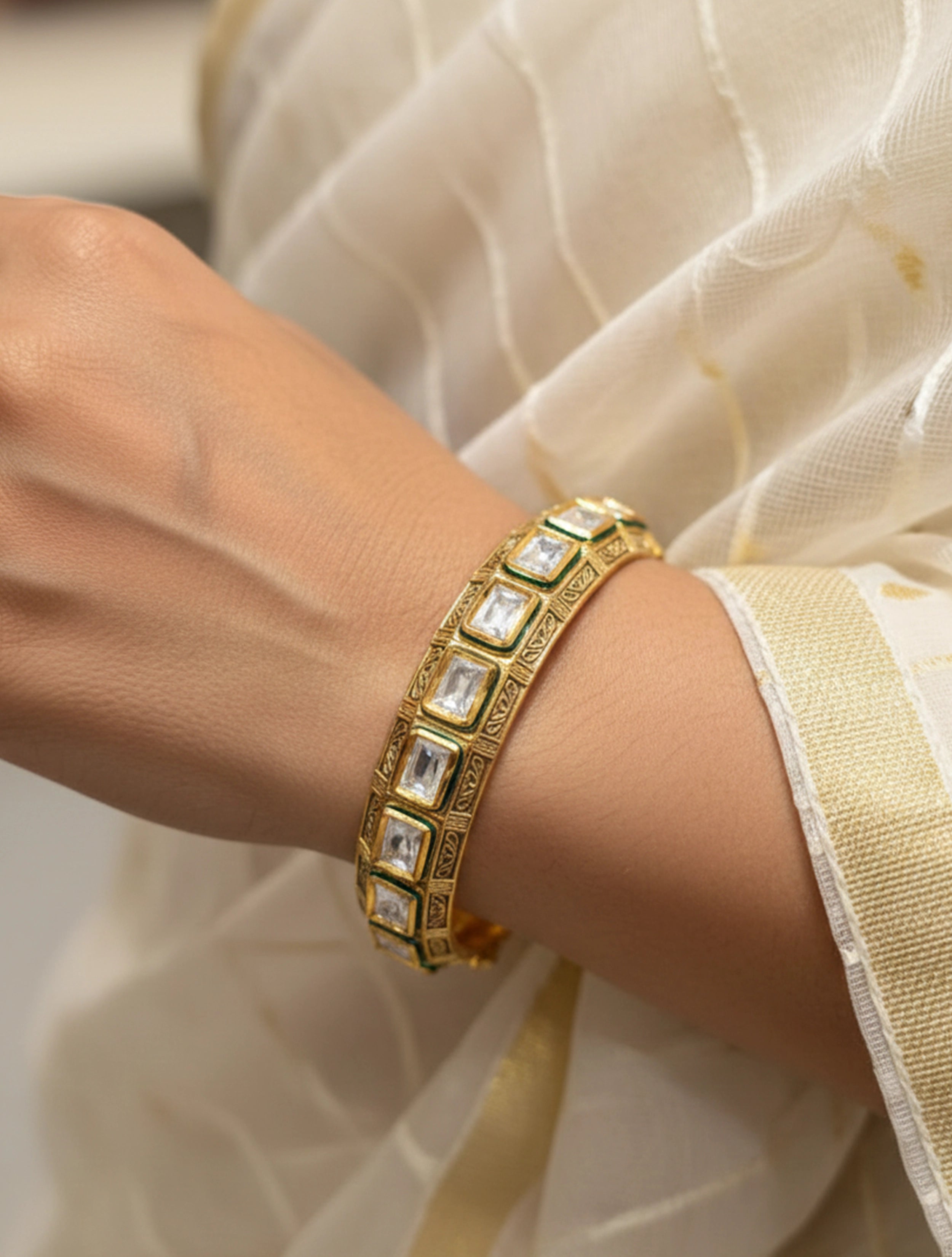 trueBrowns White Kundan Bangels Set of 2