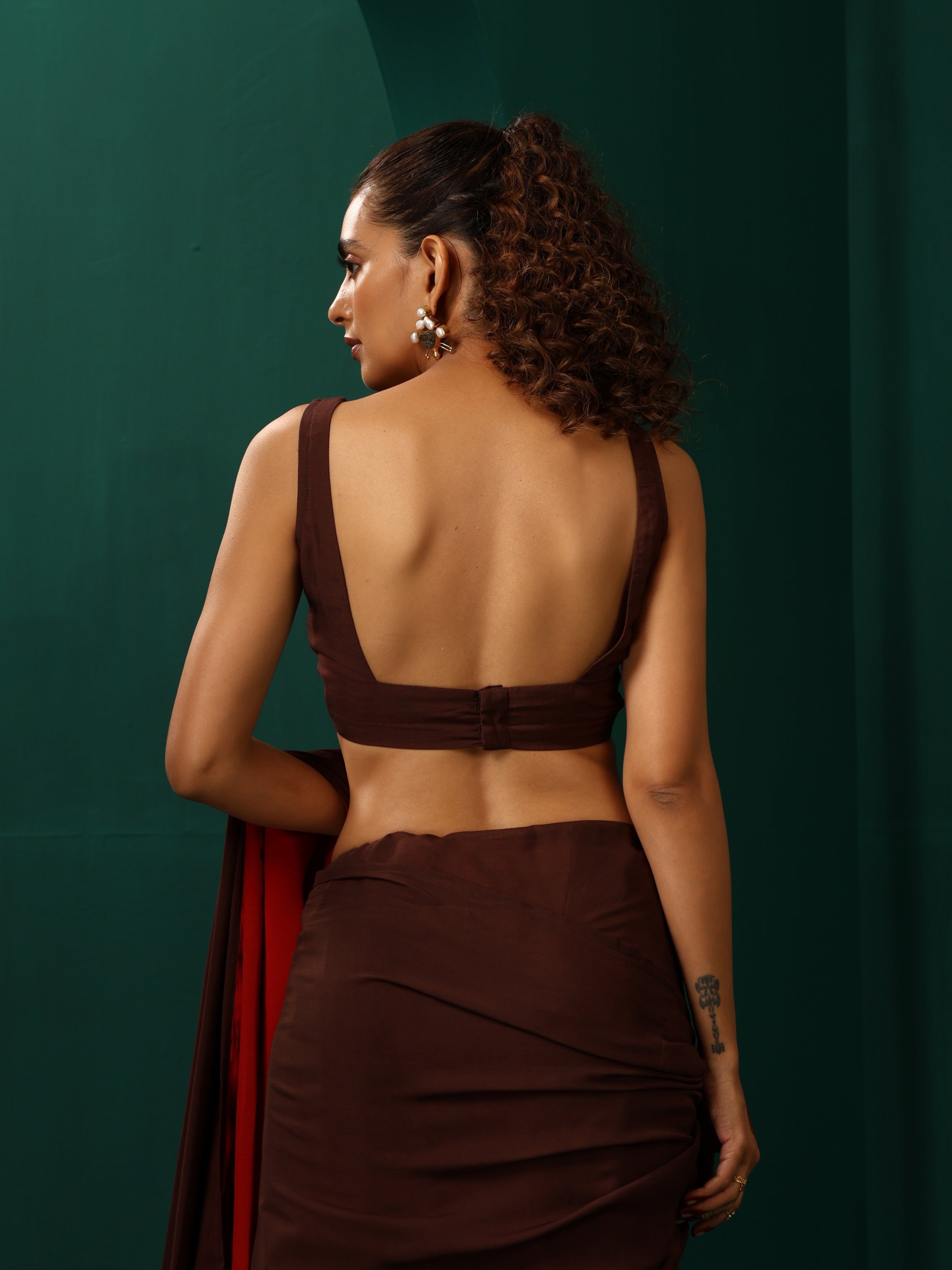 trueBrowns Cola Muslin Silk Sleeveless Blouse