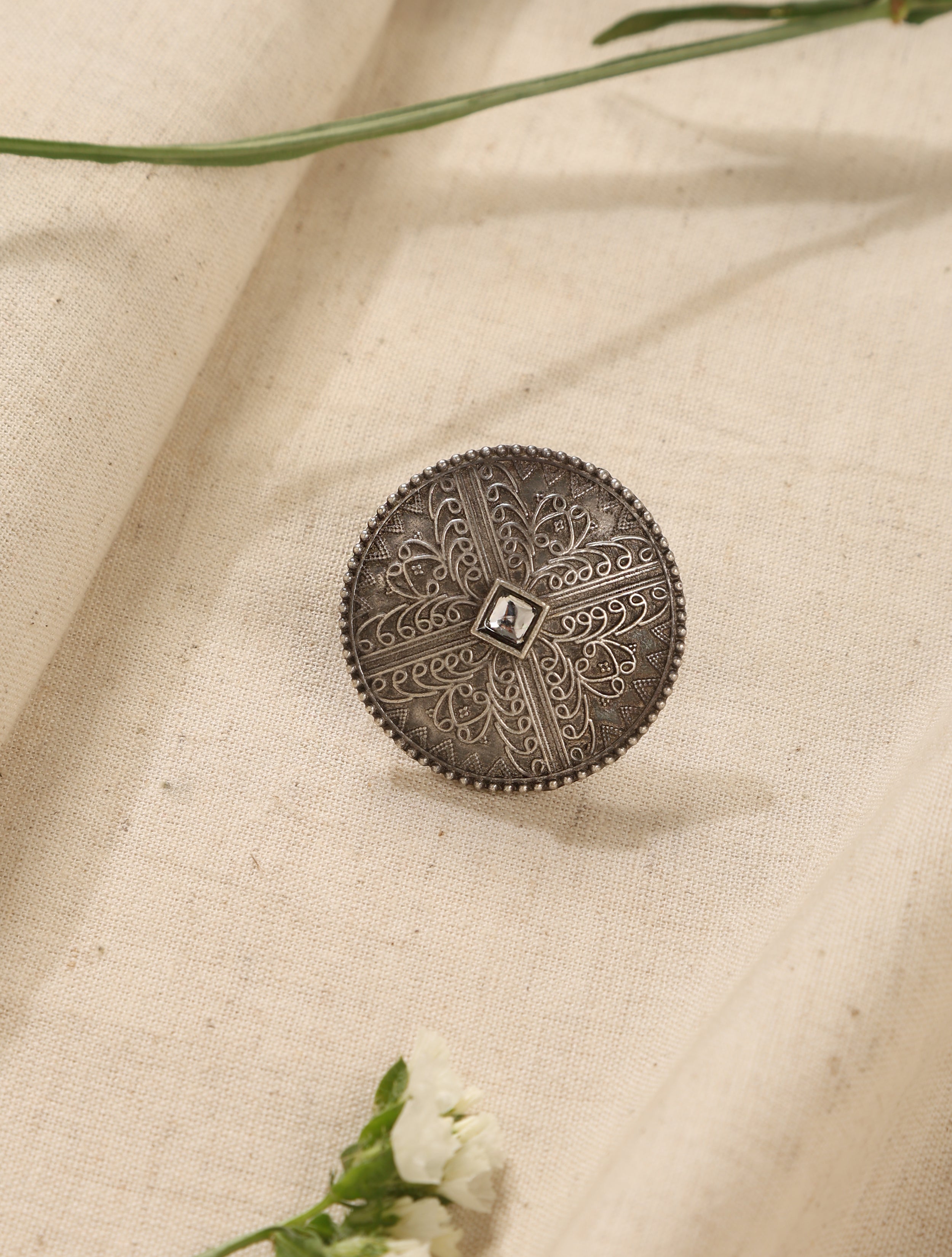 trueBrowns Silver Circular Ring