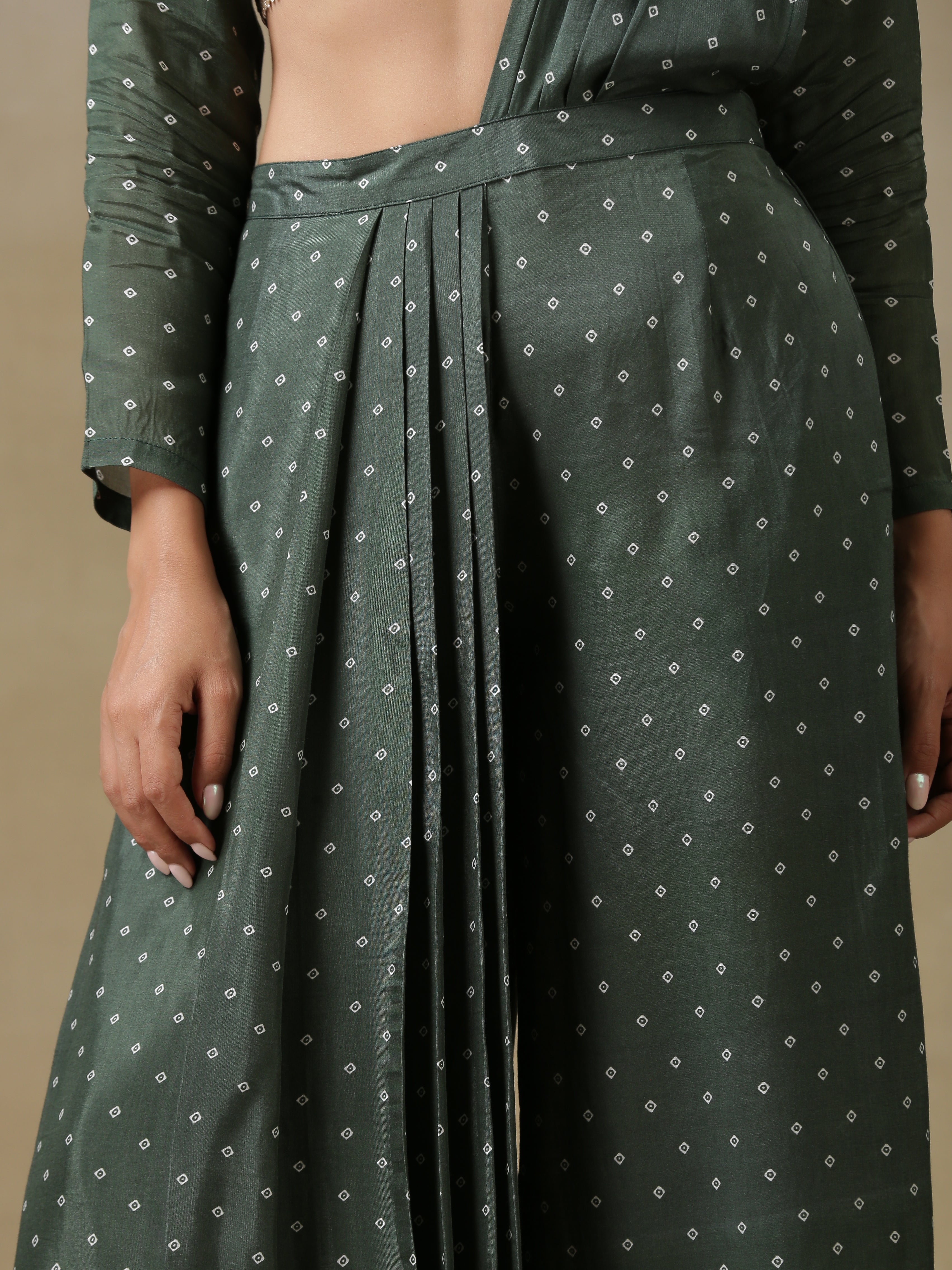 Dark Green Bandhani Printed Silk Ready To Wear Palazzo Saree