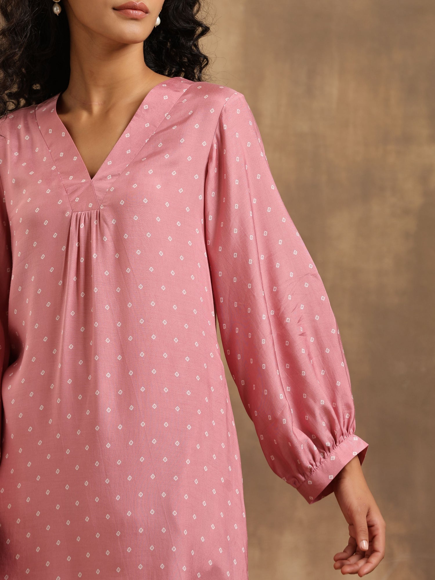 Light Mauve Bandhani Printed Silk Kurta Pant Set