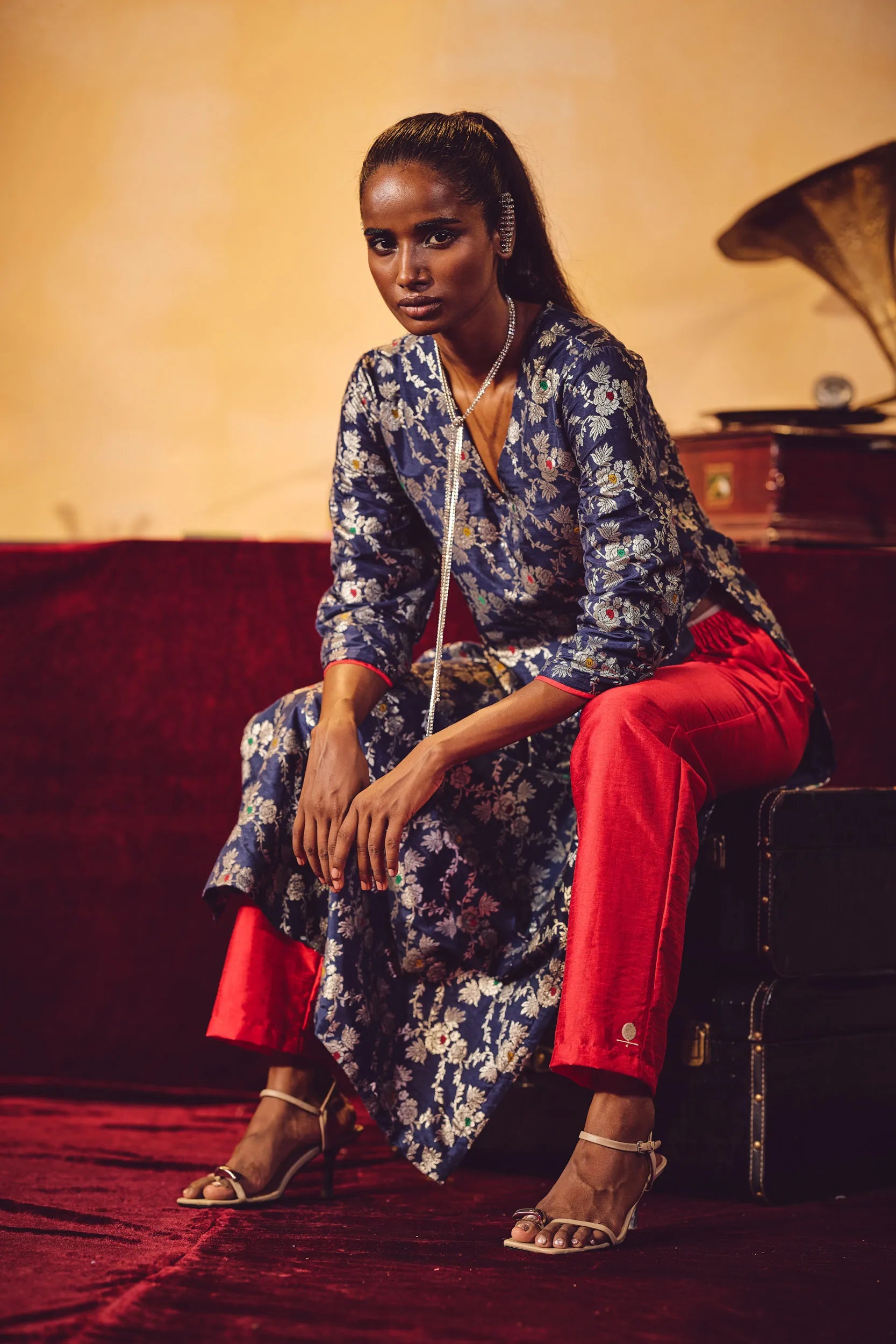 trueBrowns Blue Brocade Straight High-Slit Kurta Set