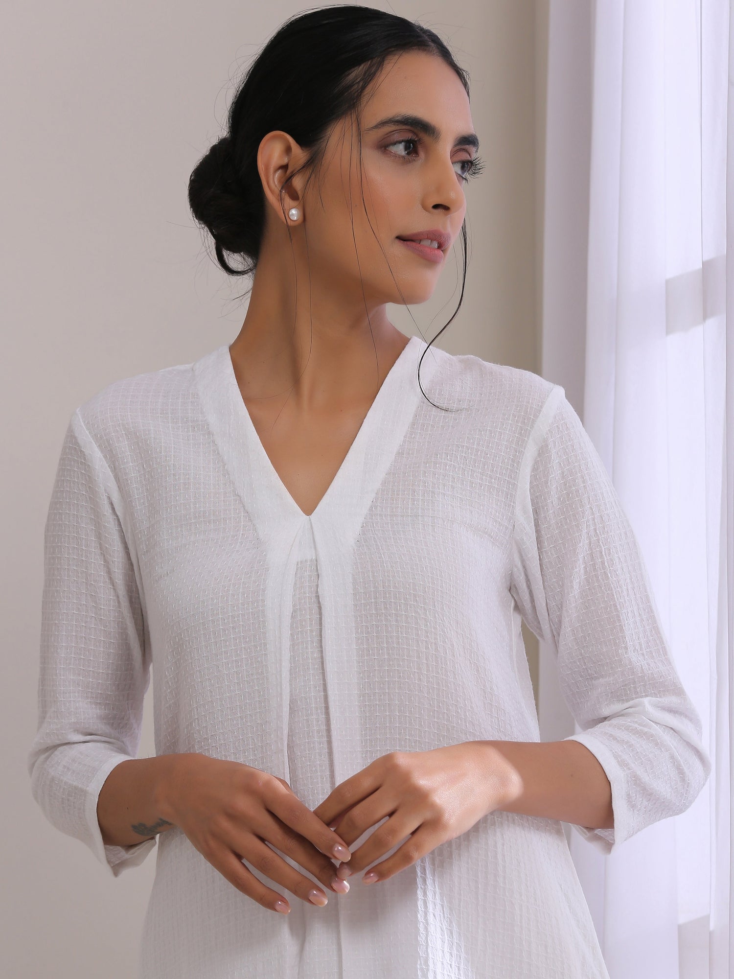 White Dobby Neck Pleat Kurta Pant Set
