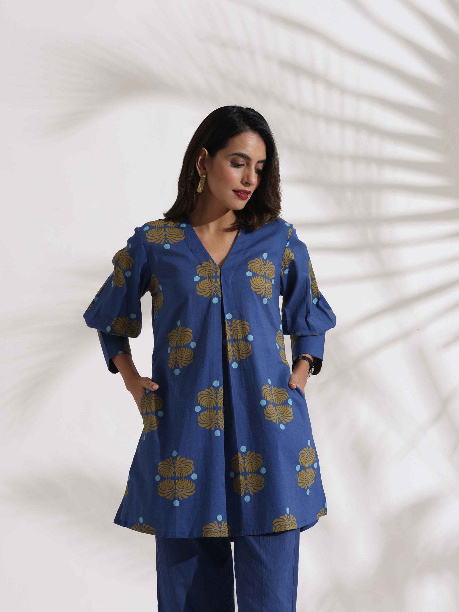 trueBrowns Blue Cotton Print Top & Pants Co-ord Set