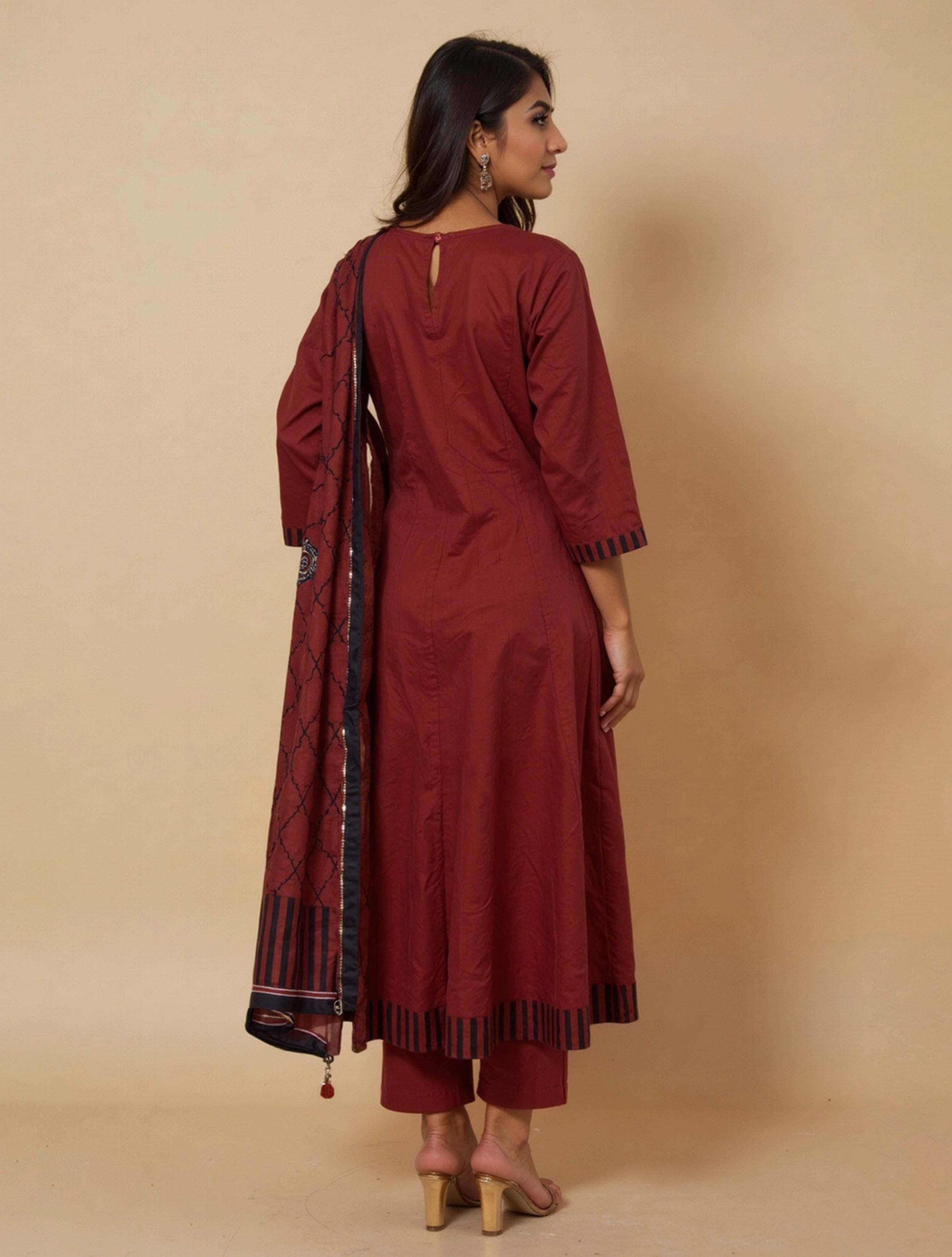 trueBrowns Maroon A-line Kurta Pant Dupatta Set