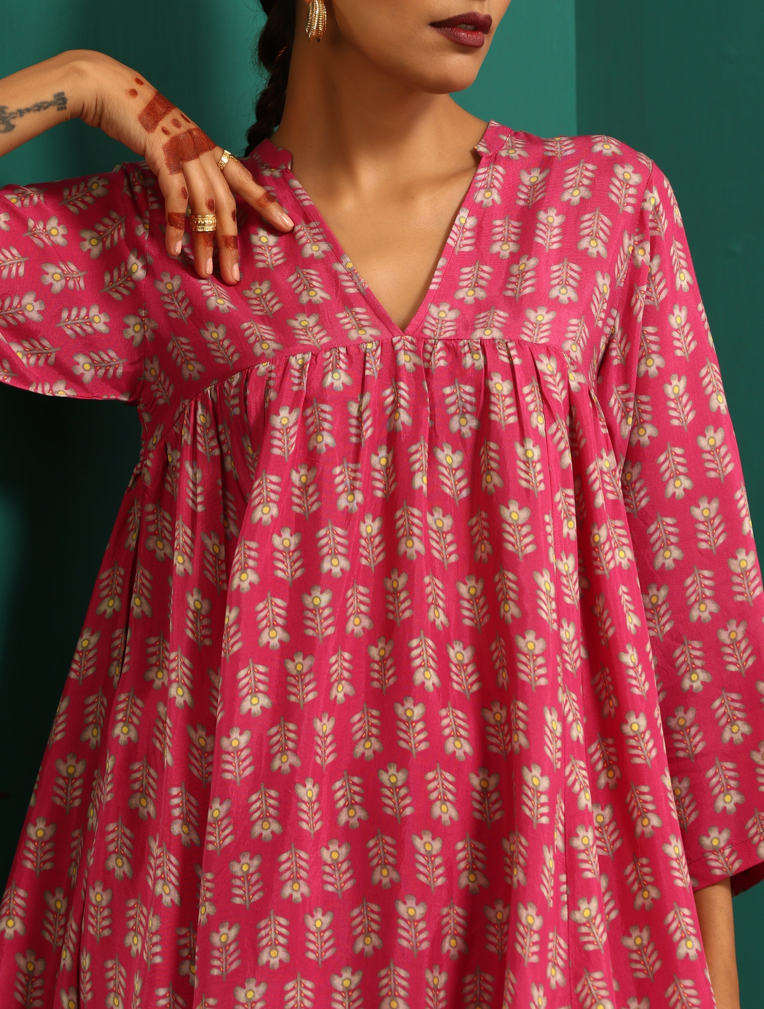 trueBrowns Pink Leaf Muslin Silk Printed Co-ord Set