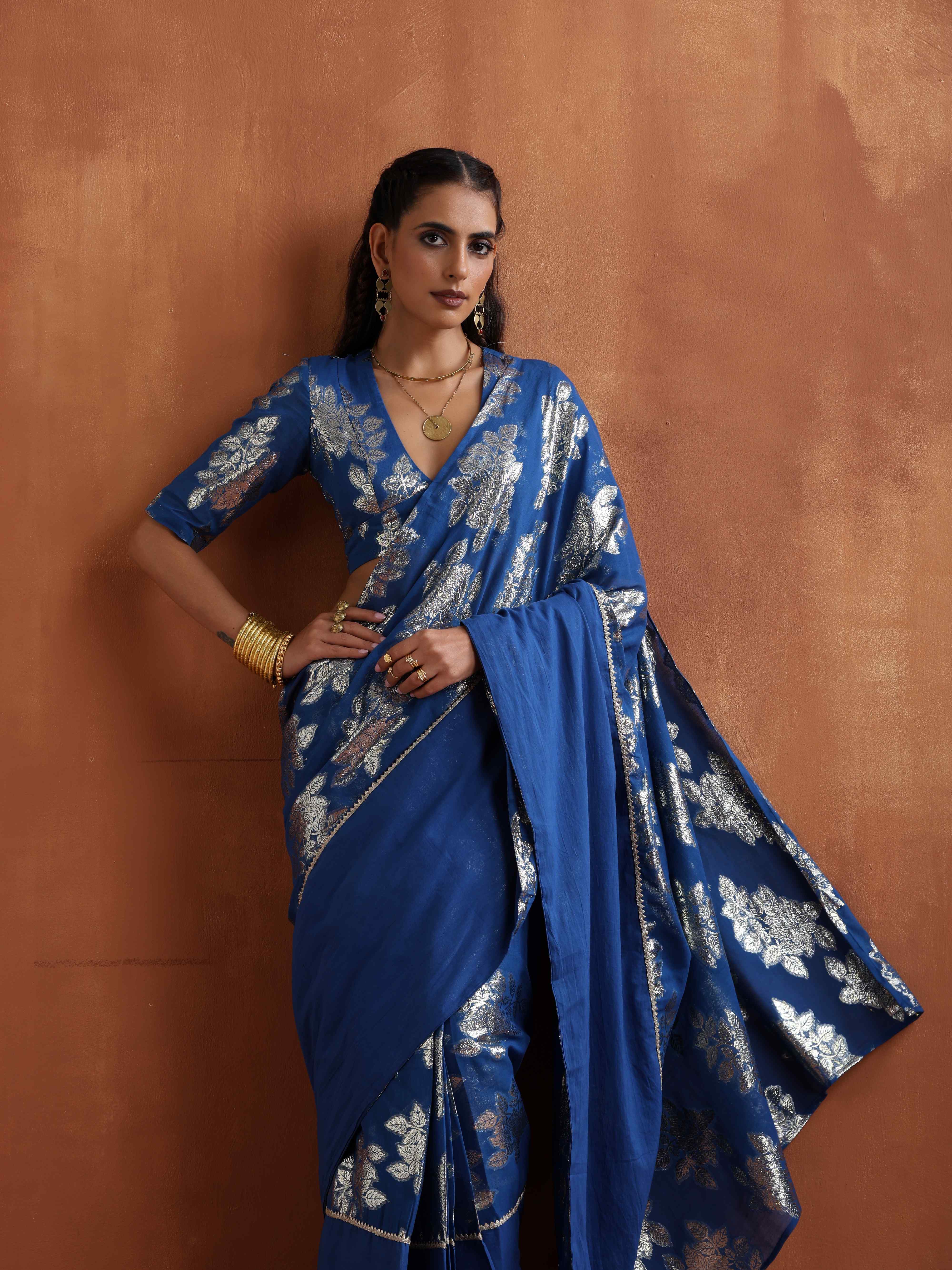 trueBrowns Blue Metallic Saree