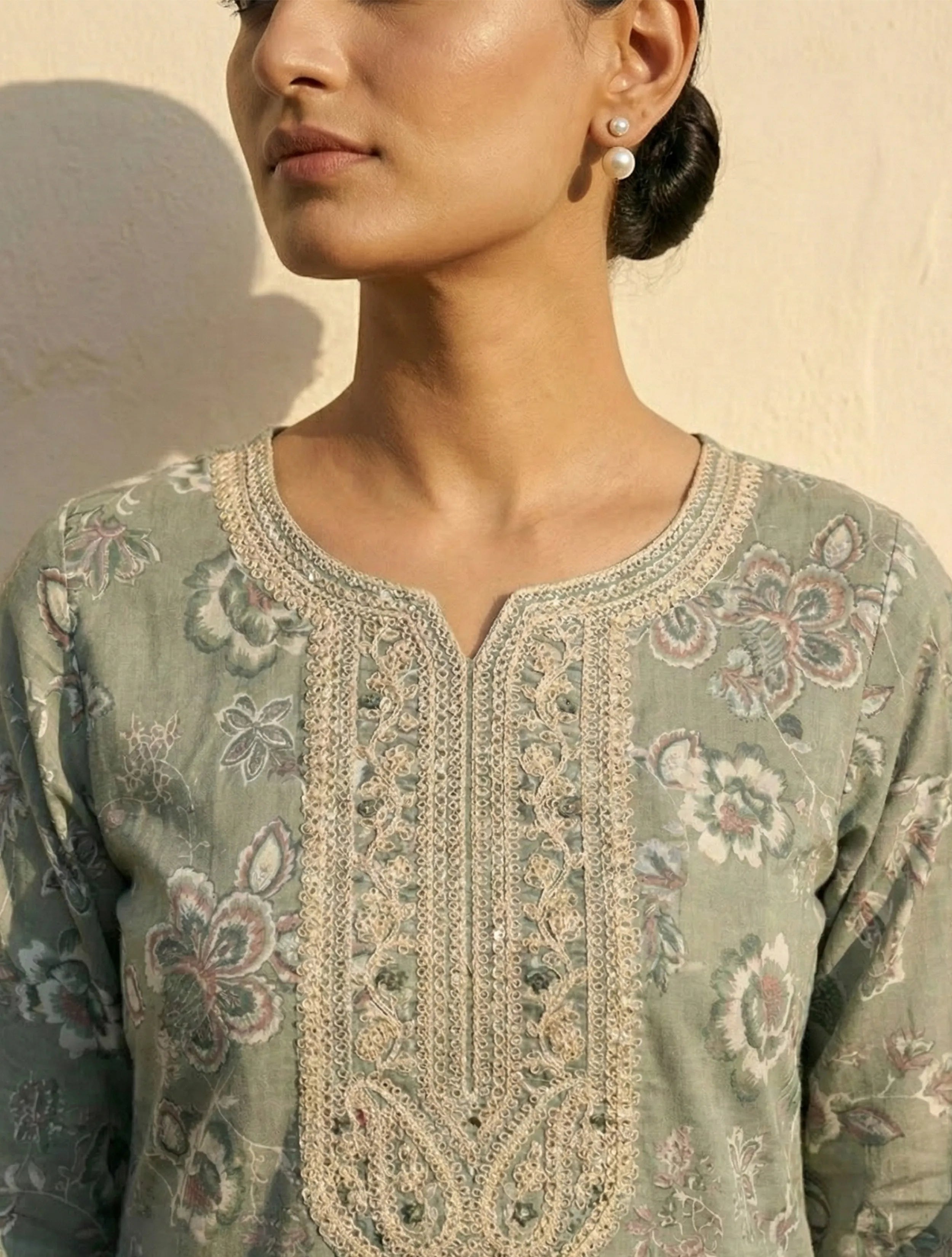trueBrowns Sage Green Floral Print Kurta Pant Dupatta Set