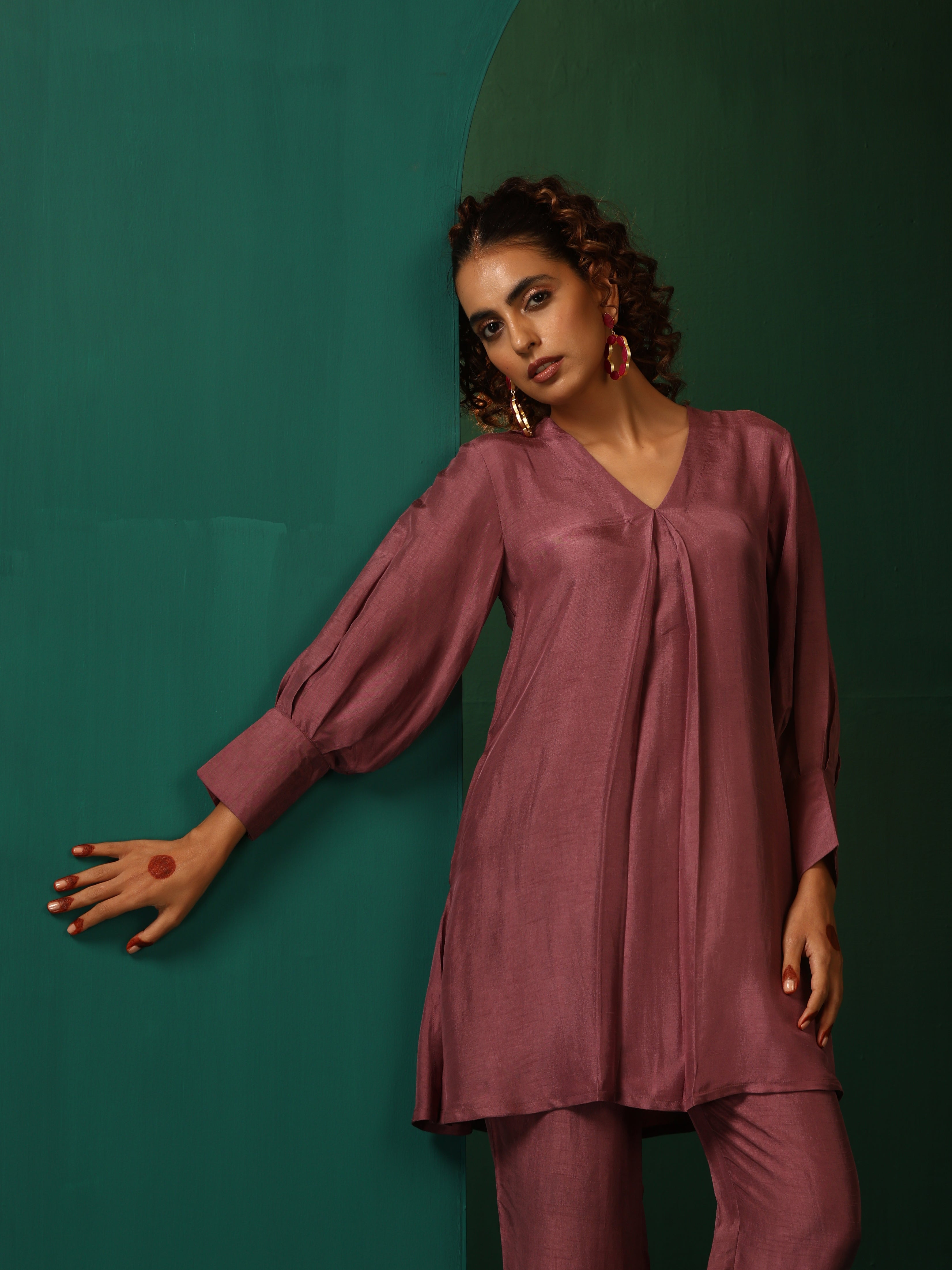 trueBrowns Light Mauve Silk Front Pleat Co-ord Set