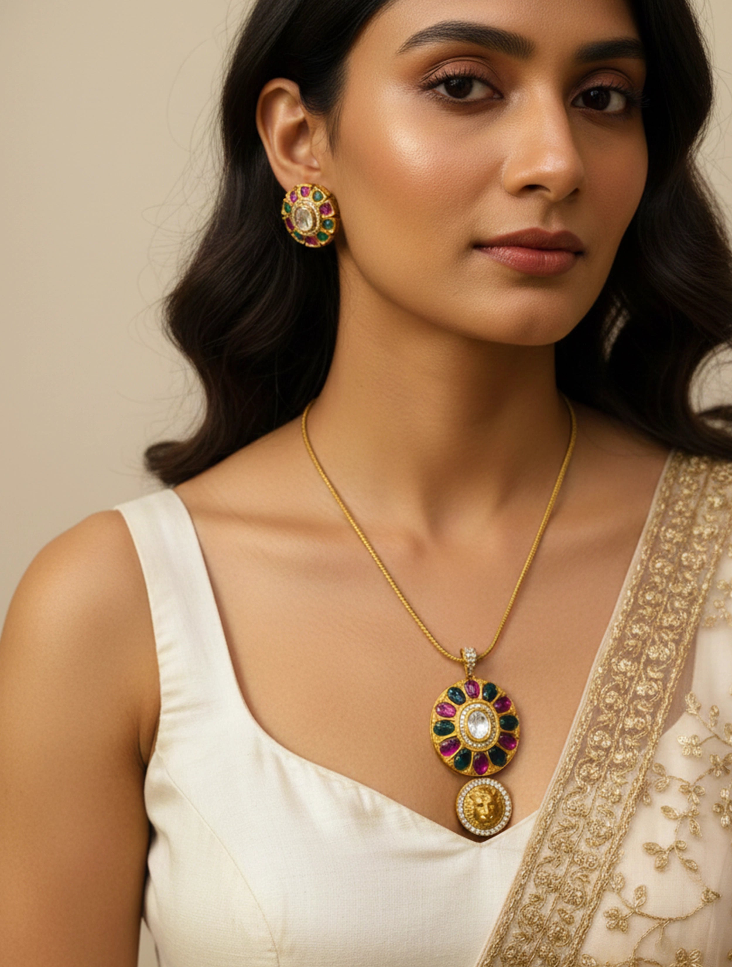trueBrowns Royal Radiance Pendant Set