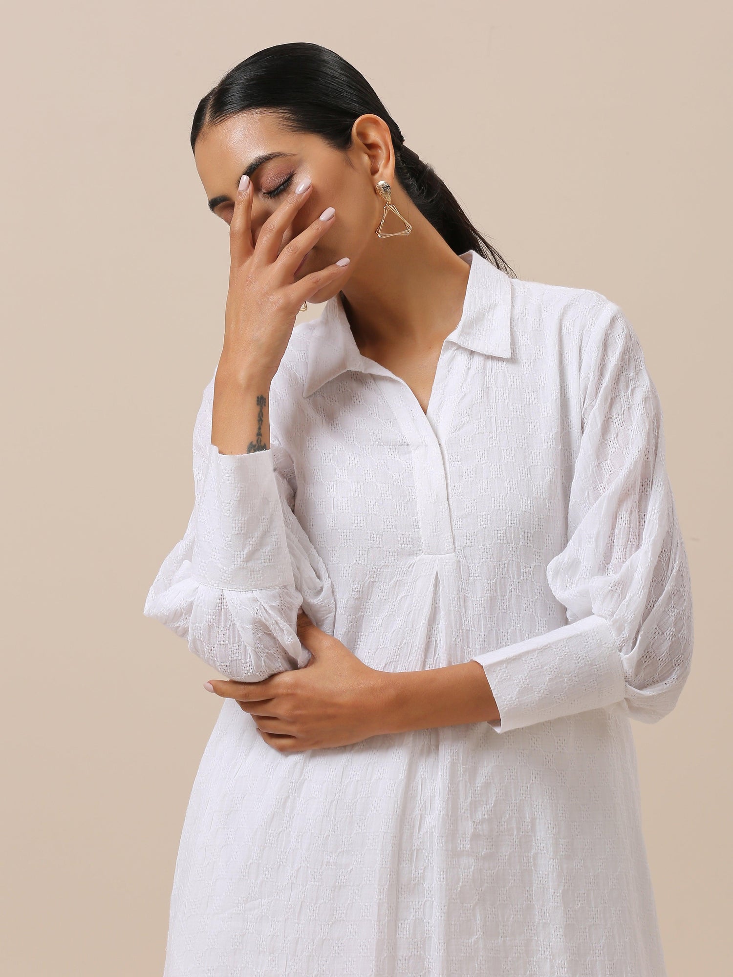 Cotton White Weave Collar Kurta Pant Set - trueBrowns