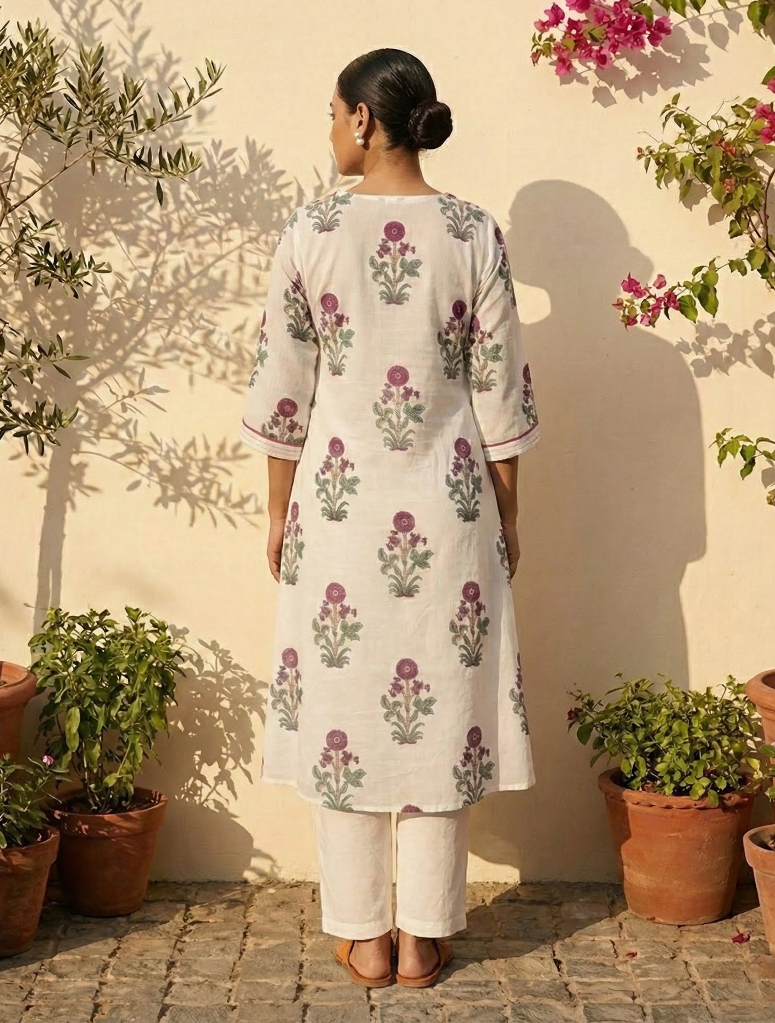 trueBrowns White Purple Print V-Neck Kurta Pant Dupatta Set
