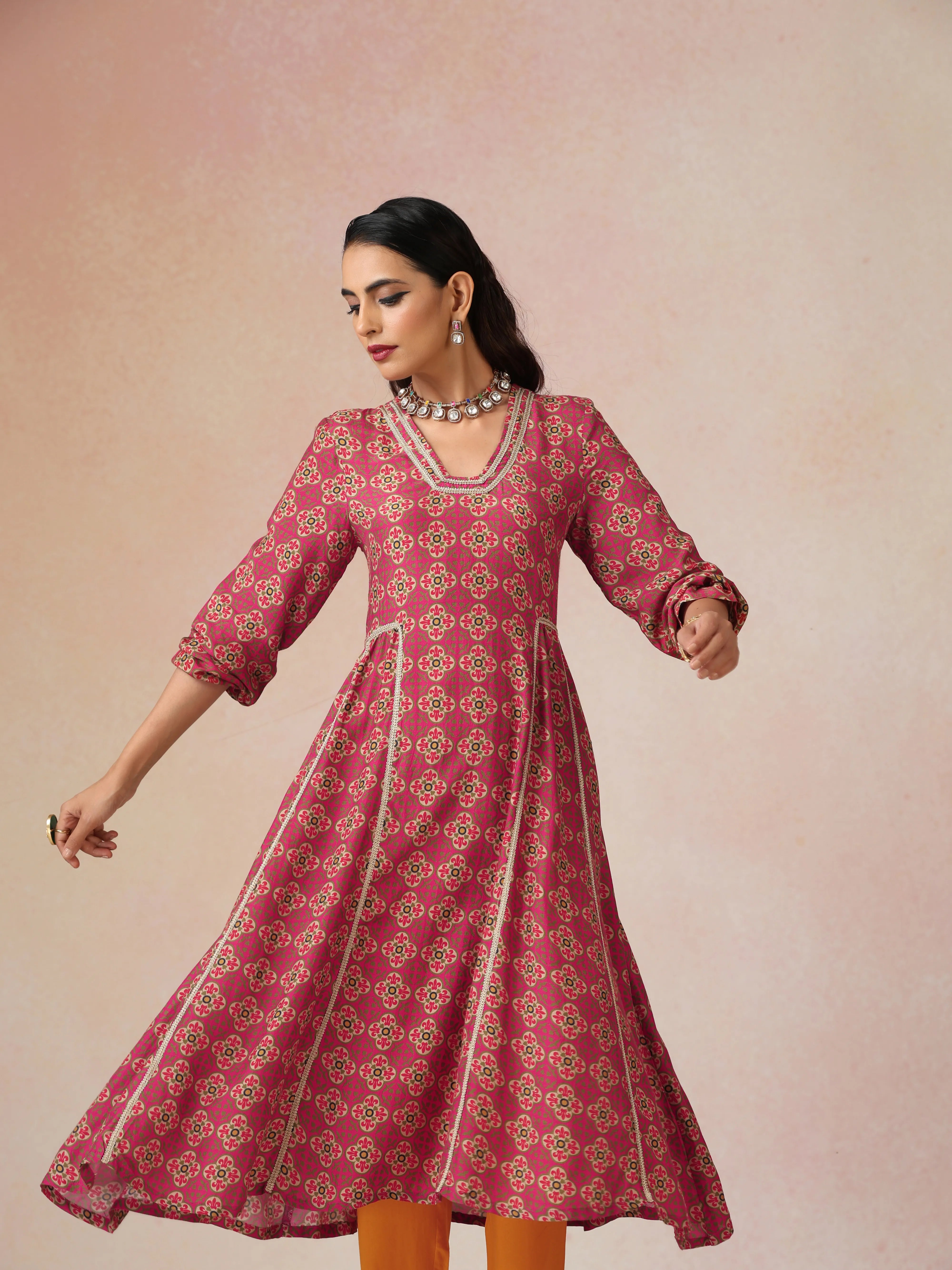 trueBrowns Pink Print Viscose Fit And Flared Kurta Set