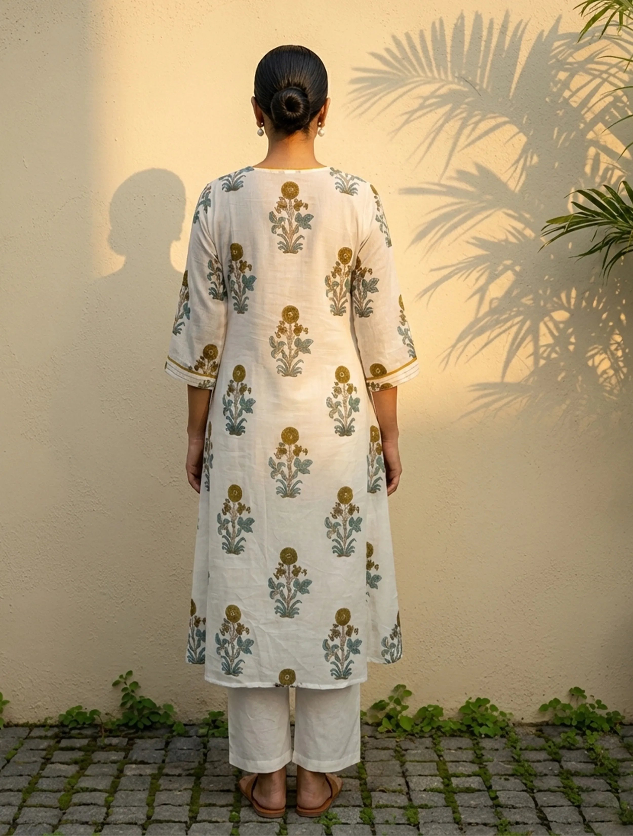 trueBrowns White Yellow Print V-Neck Kurta Pant Dupatta Set