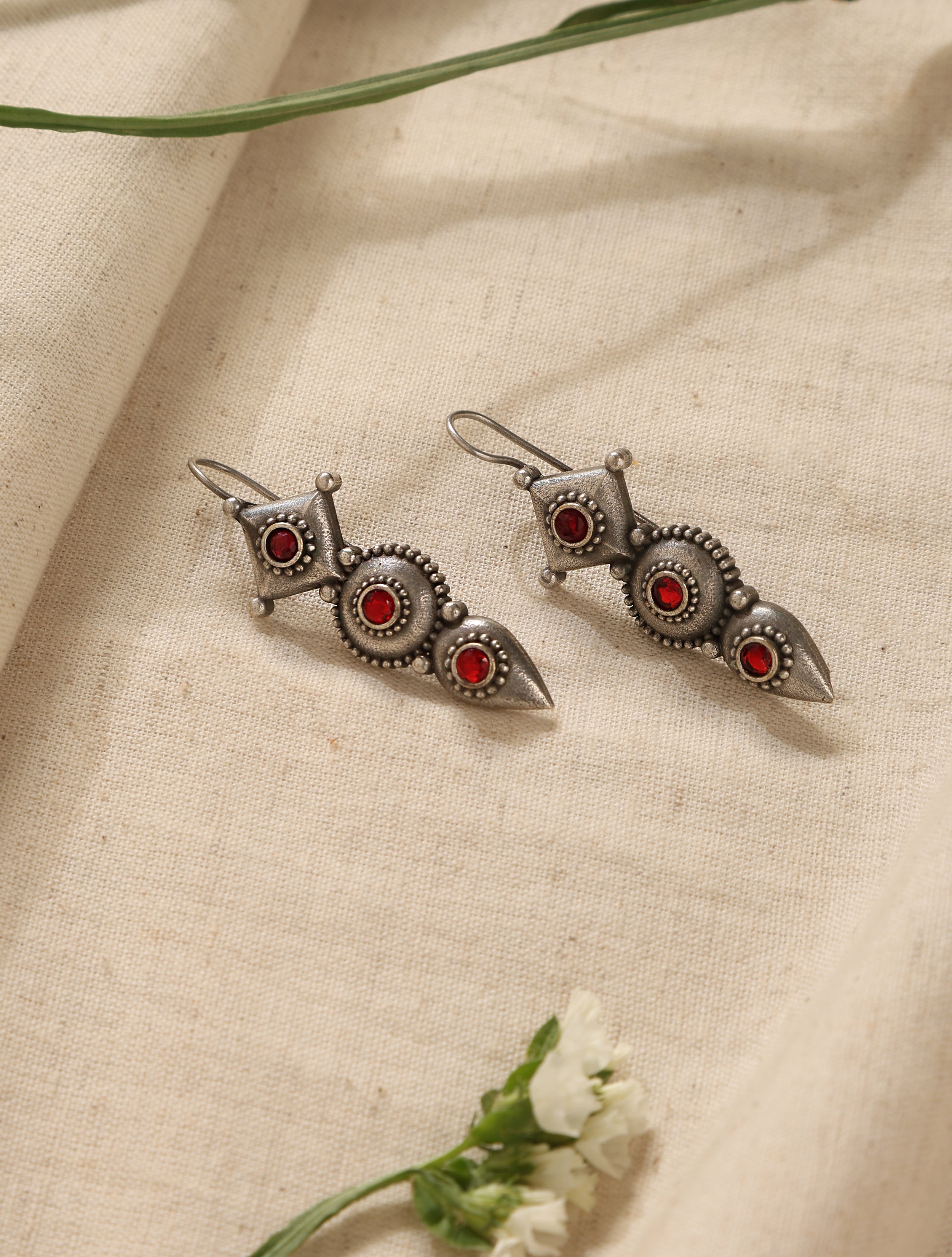 trueBrowns Silver Tiered Maroon Earrings