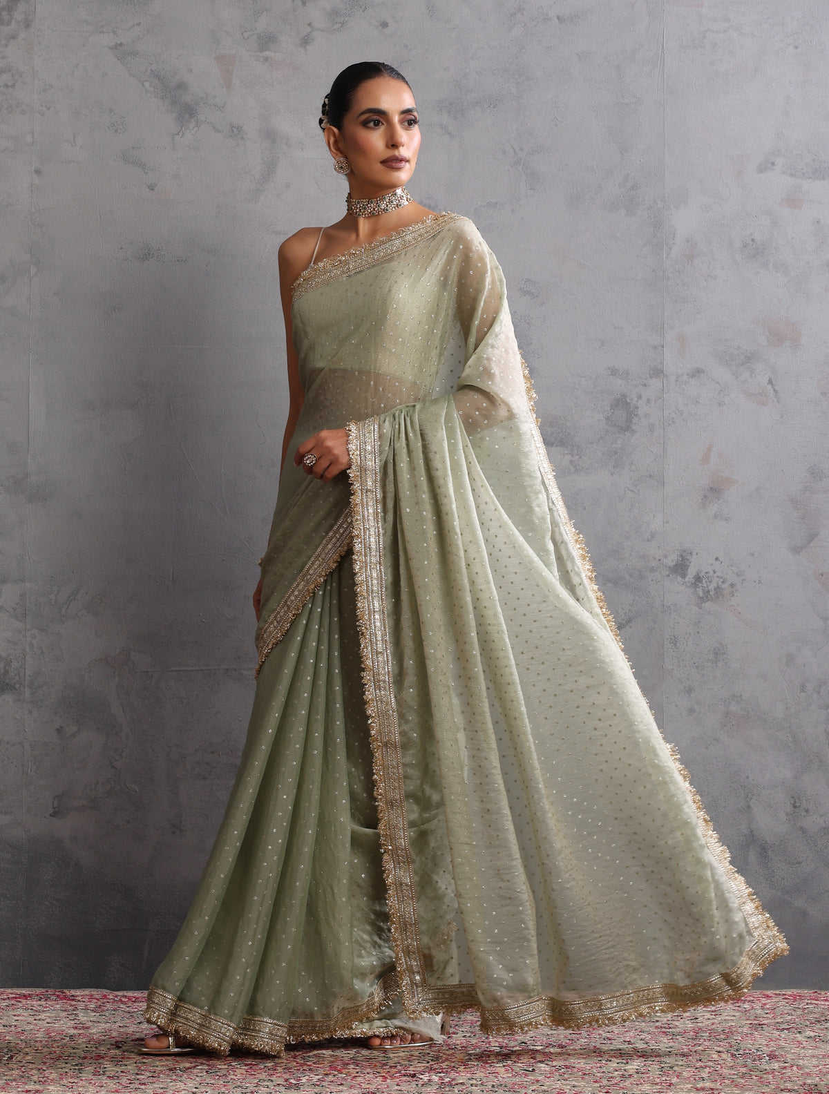 trueBrowns Green Tissue Foil Printed Saree With Unstitched Blouse