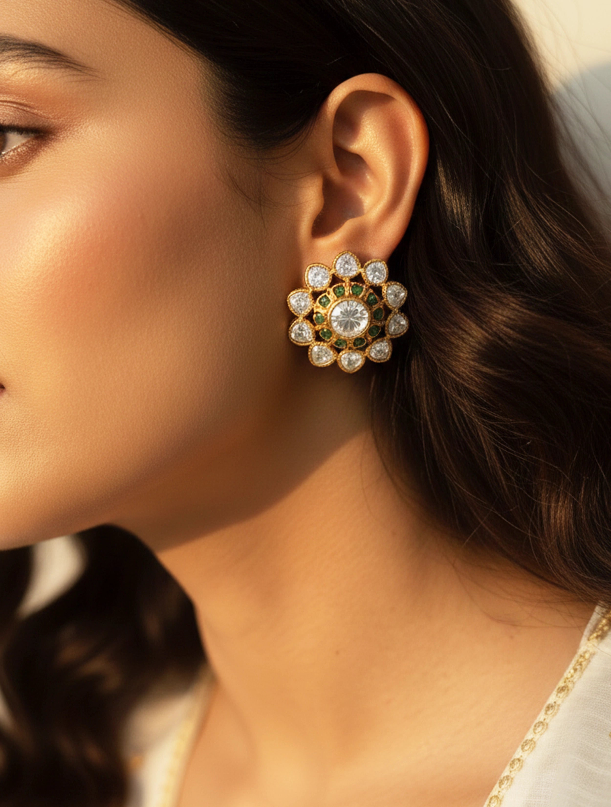 trueBrowns Golden Floral Studs