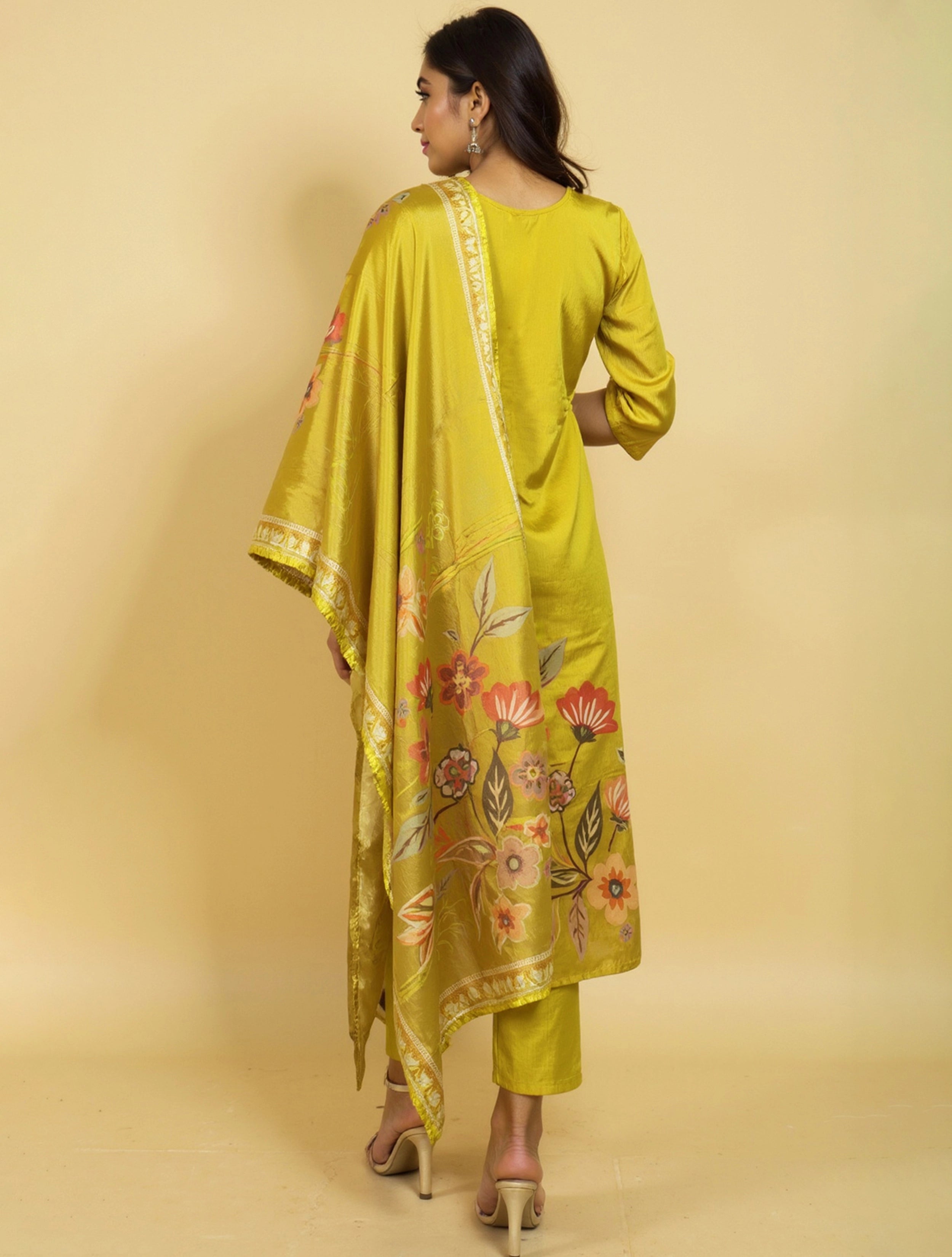 trueBrowns Green Floral V-Neck Emb Straight Kurta Pant Dupatta Set