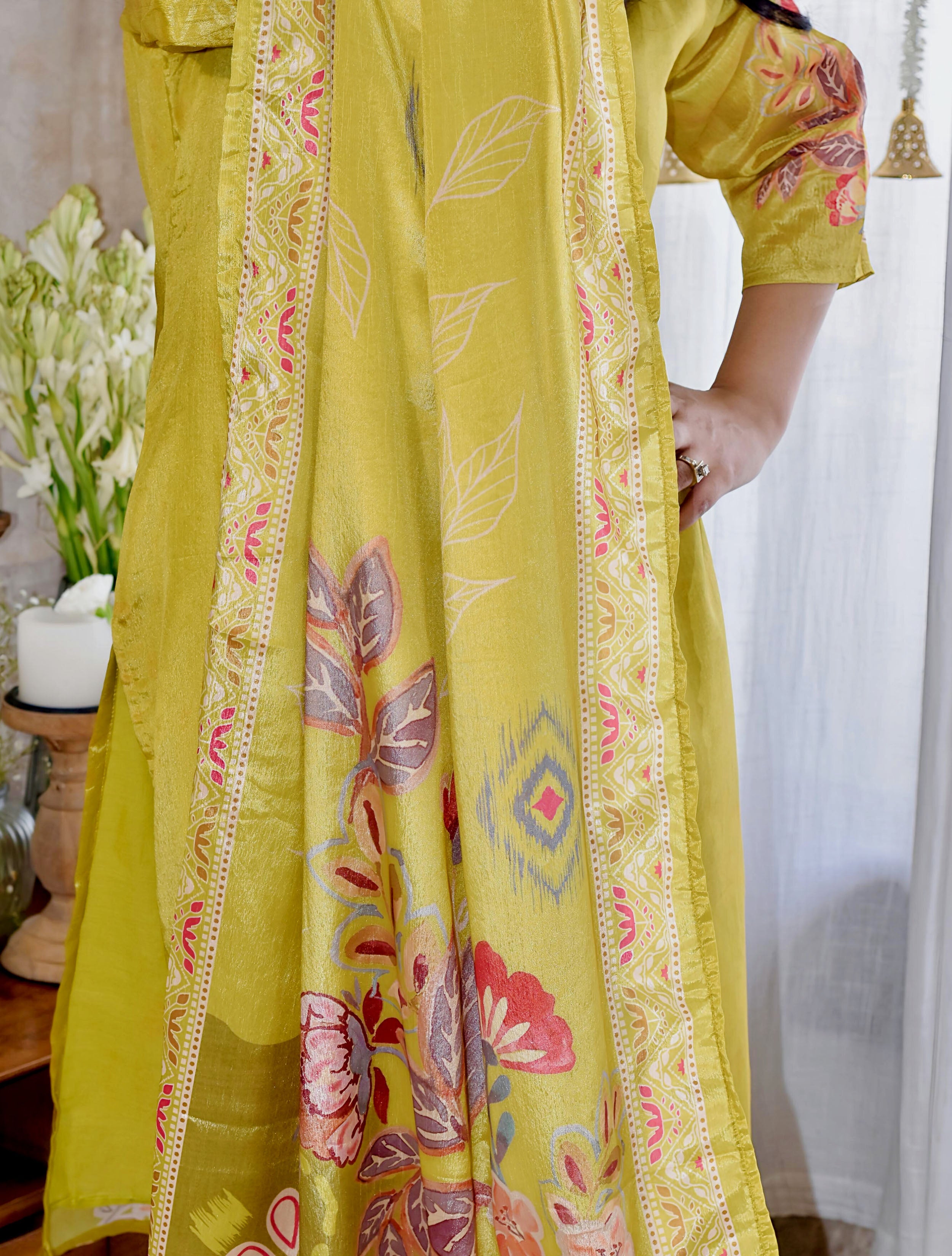 trueBrowns Green Floral V-Neck Emb Straight Kurta Pant Dupatta Set