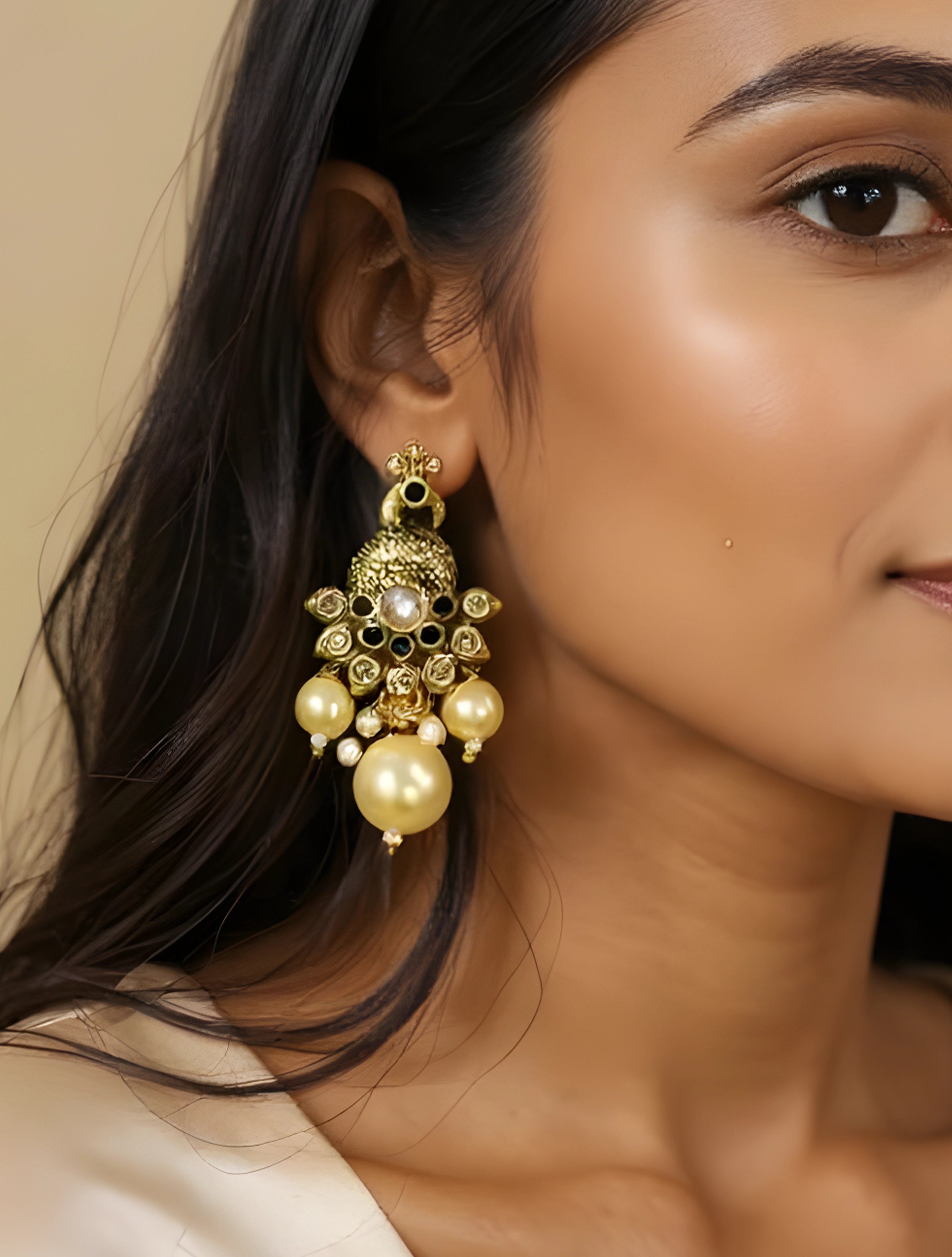 trueBrowns Gold Peacock Pearl Earrings