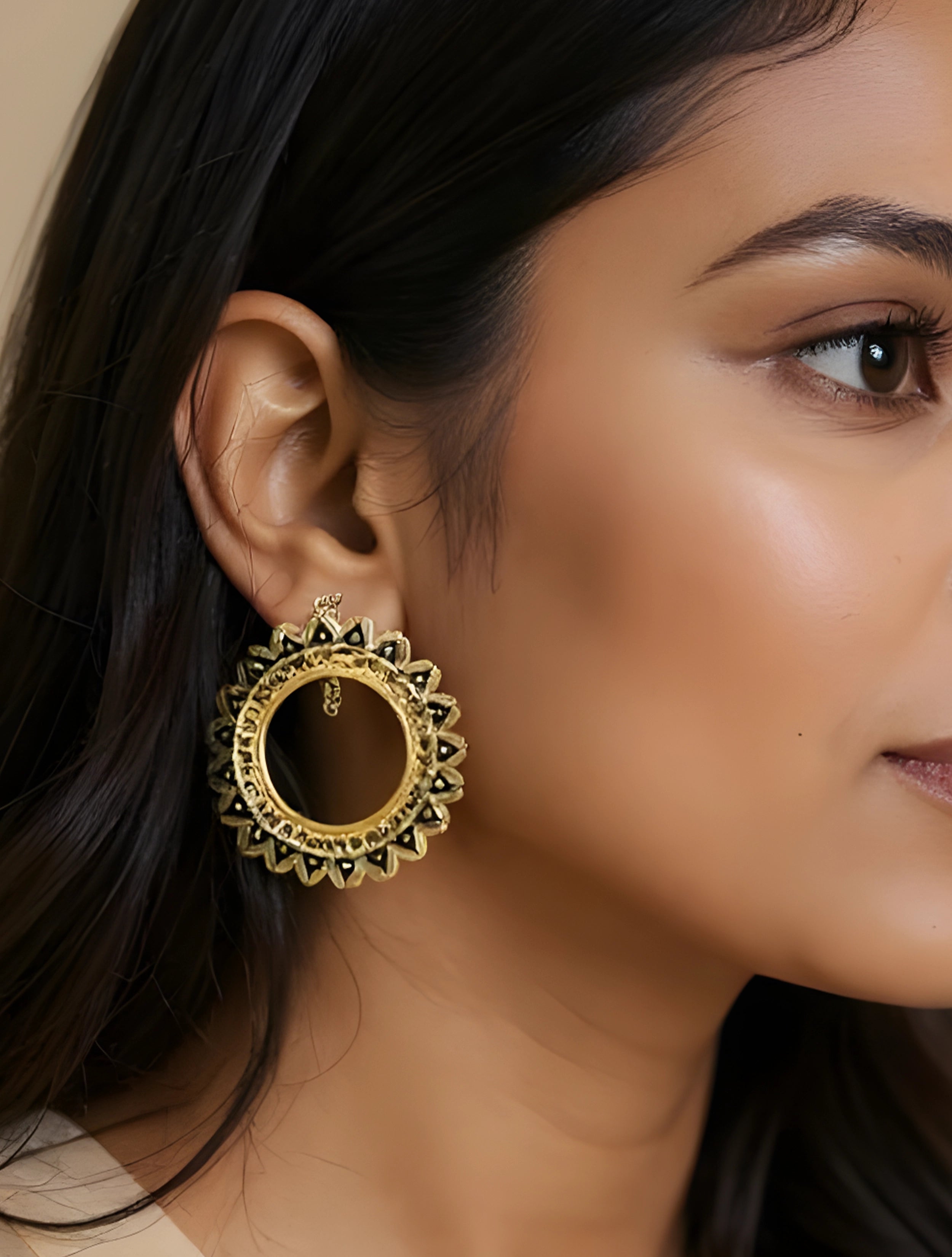trueBrowns Pink And Golden Stones Stud Earrings