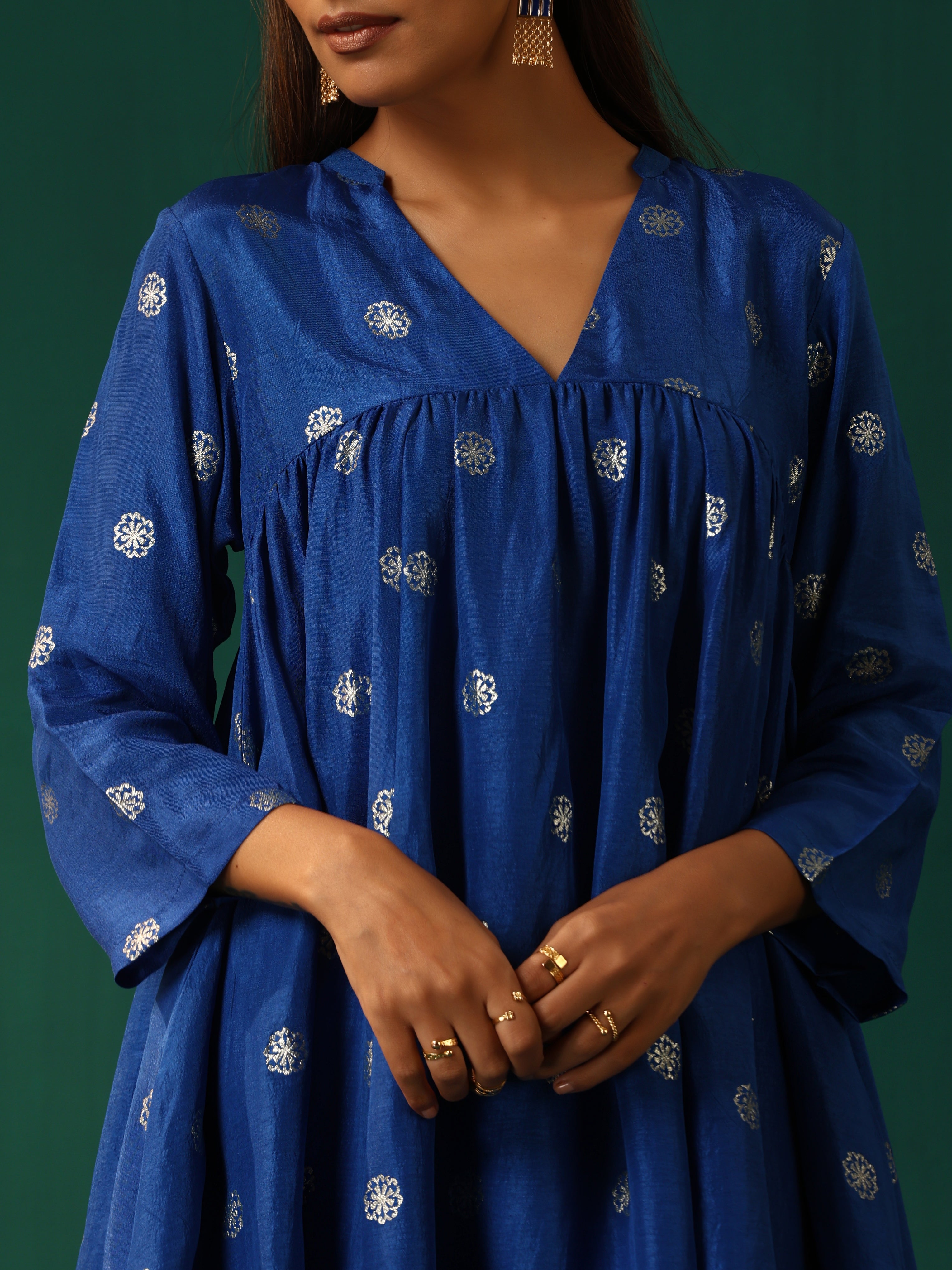 trueBrowns Royal Blue Geometric Floral Viscose Silk Co-ord Set