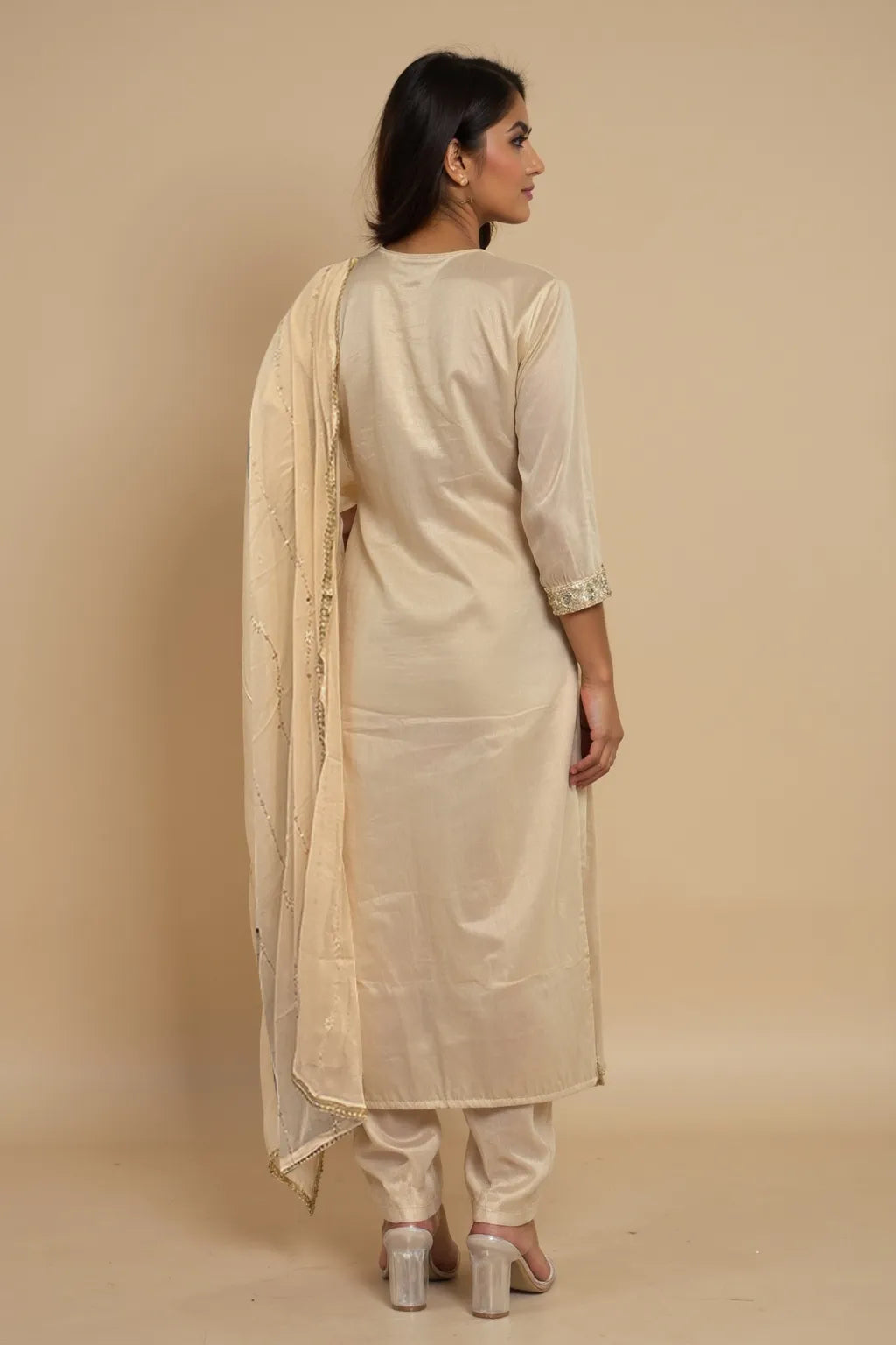 trueBrowns Ivory Zari Embroidered Straight Kurta Pant Dupatta Set