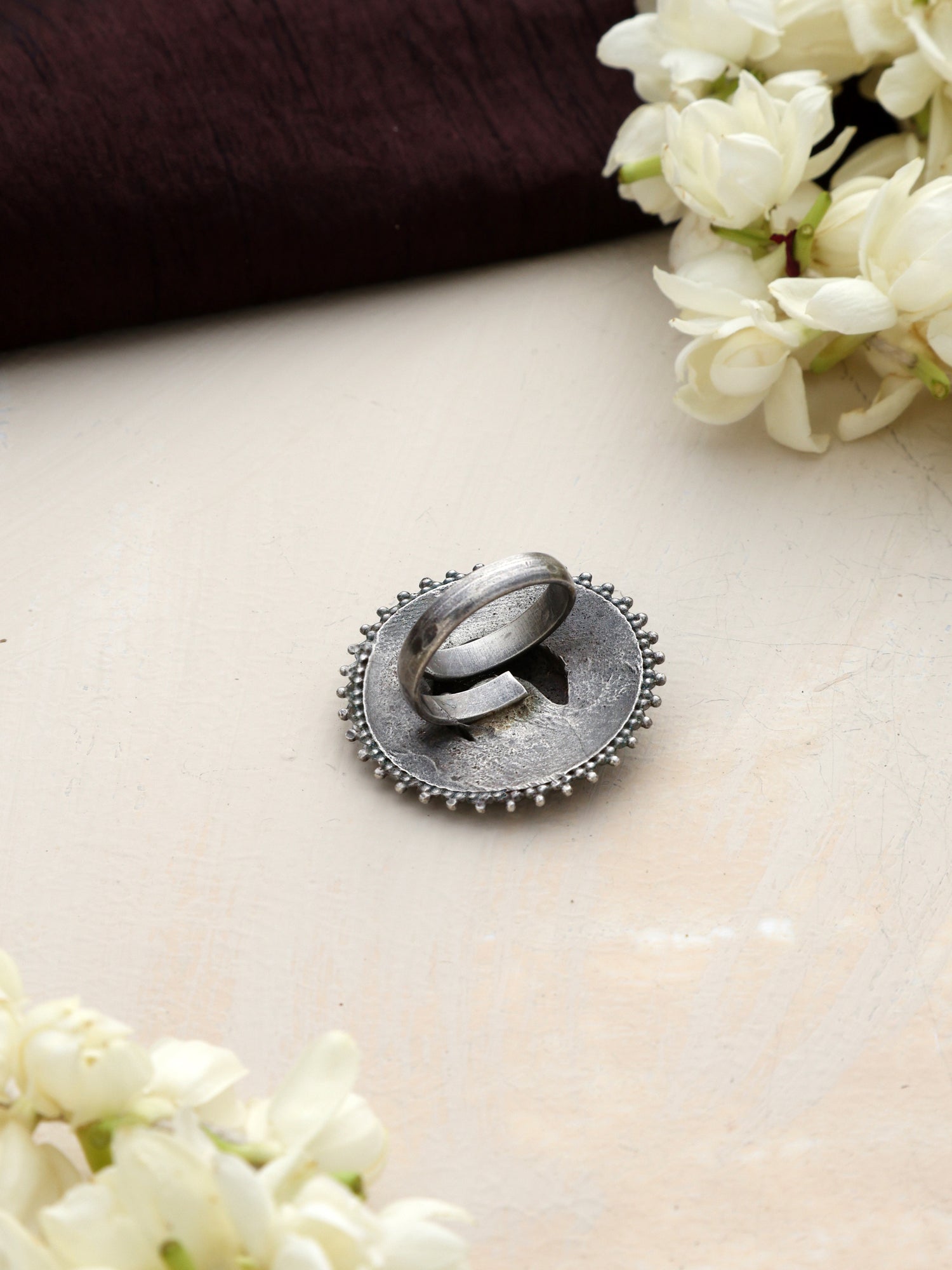 trueBrowns Silver Tone Fish Embossed Ring