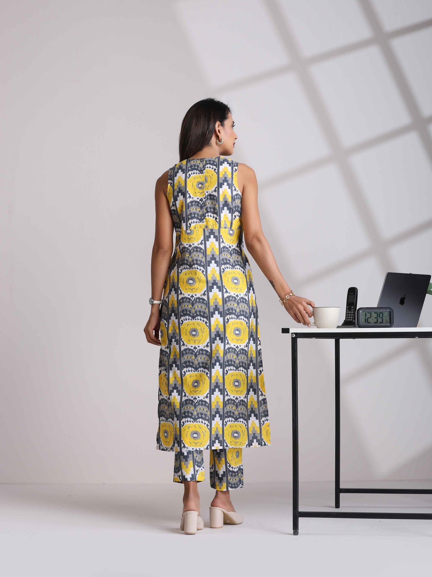 trueBrowns Yellow Cotton Ikat Sleeveless Kurta Pant Set
