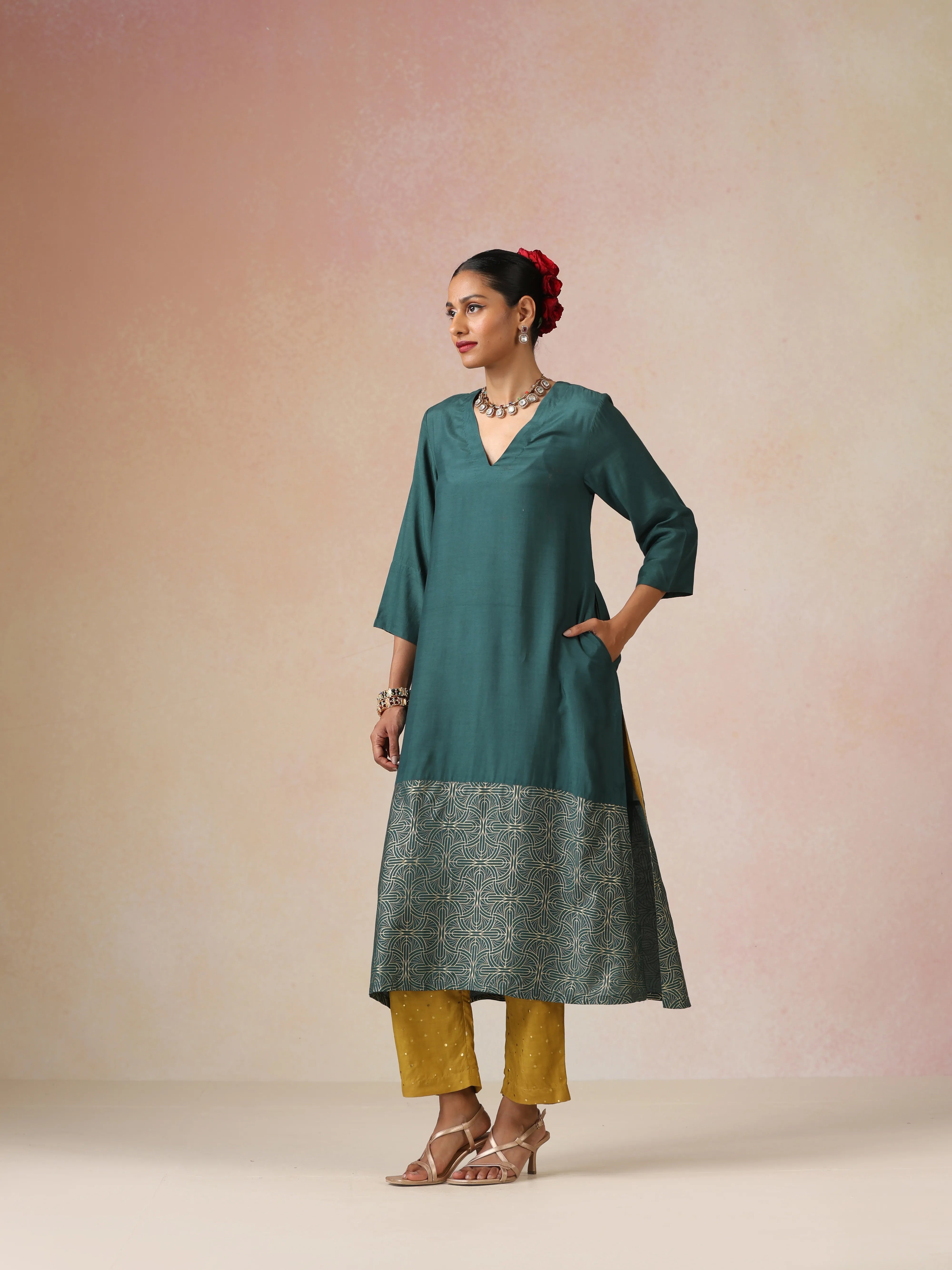 trueBrowns Dark Green Gold Foil Print Muslin Silk Kurta Set