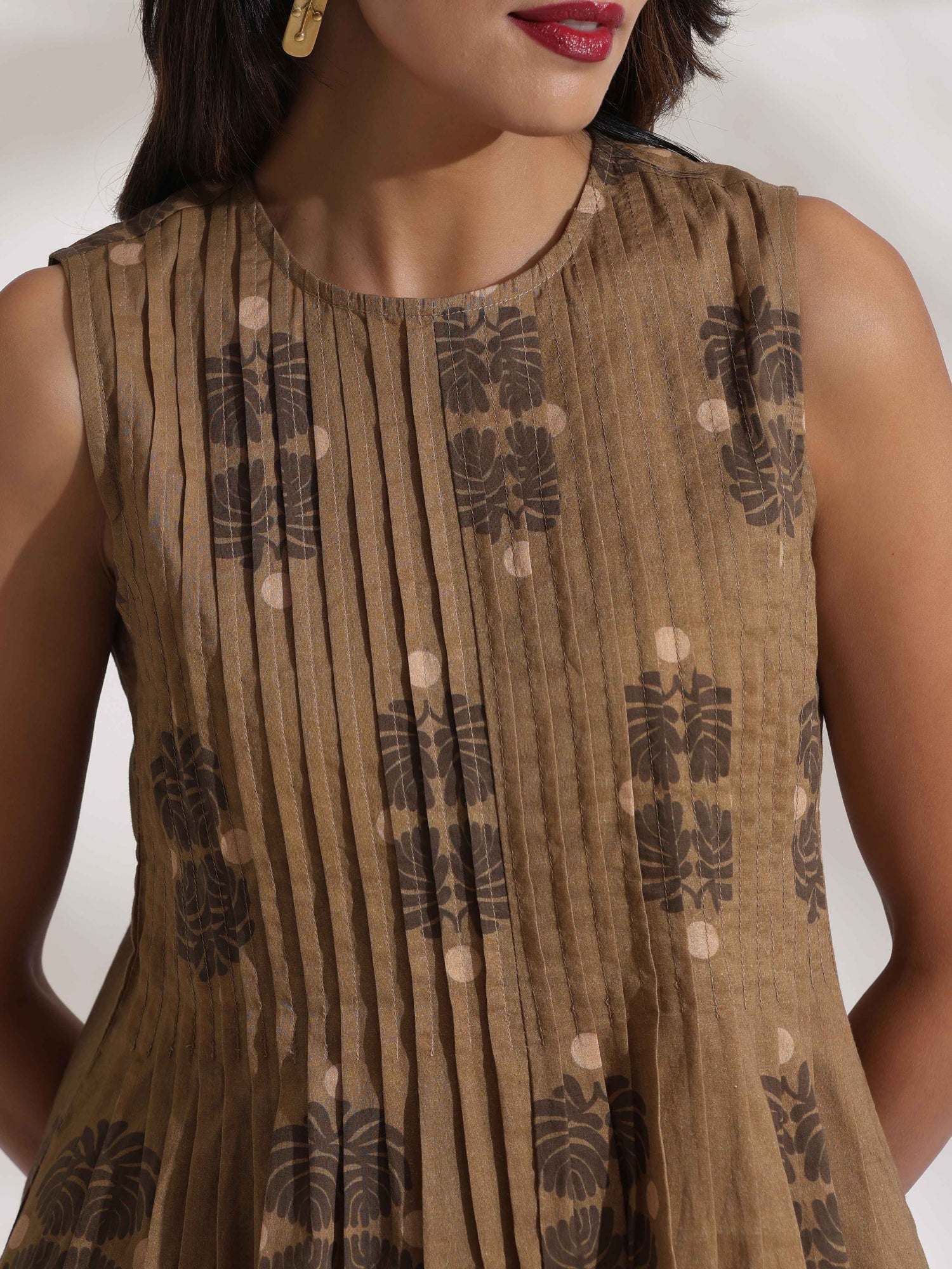 trueBrowns Beige Cotton Skirt Co-ord Set
